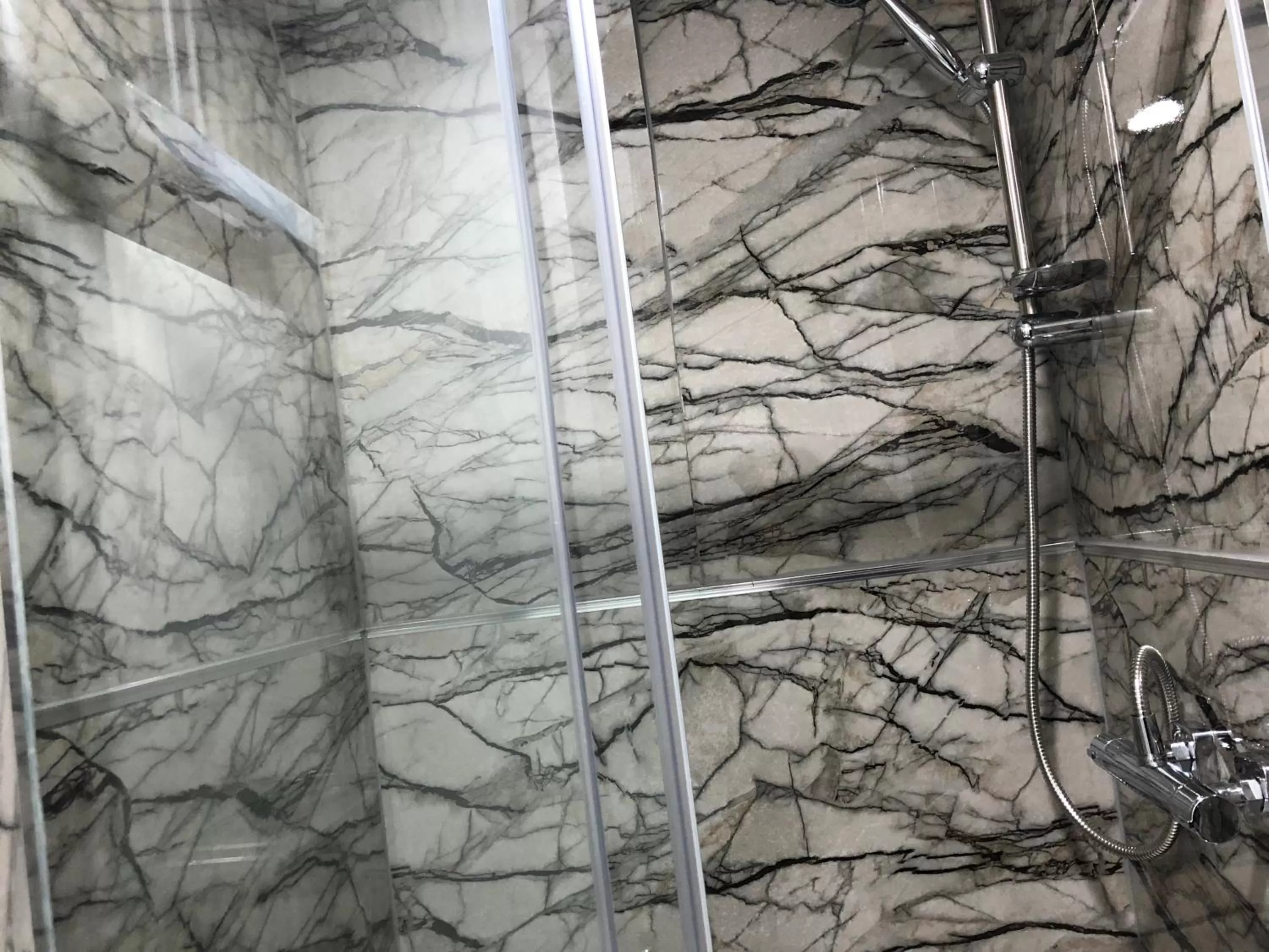 Shower in Bell Gate House