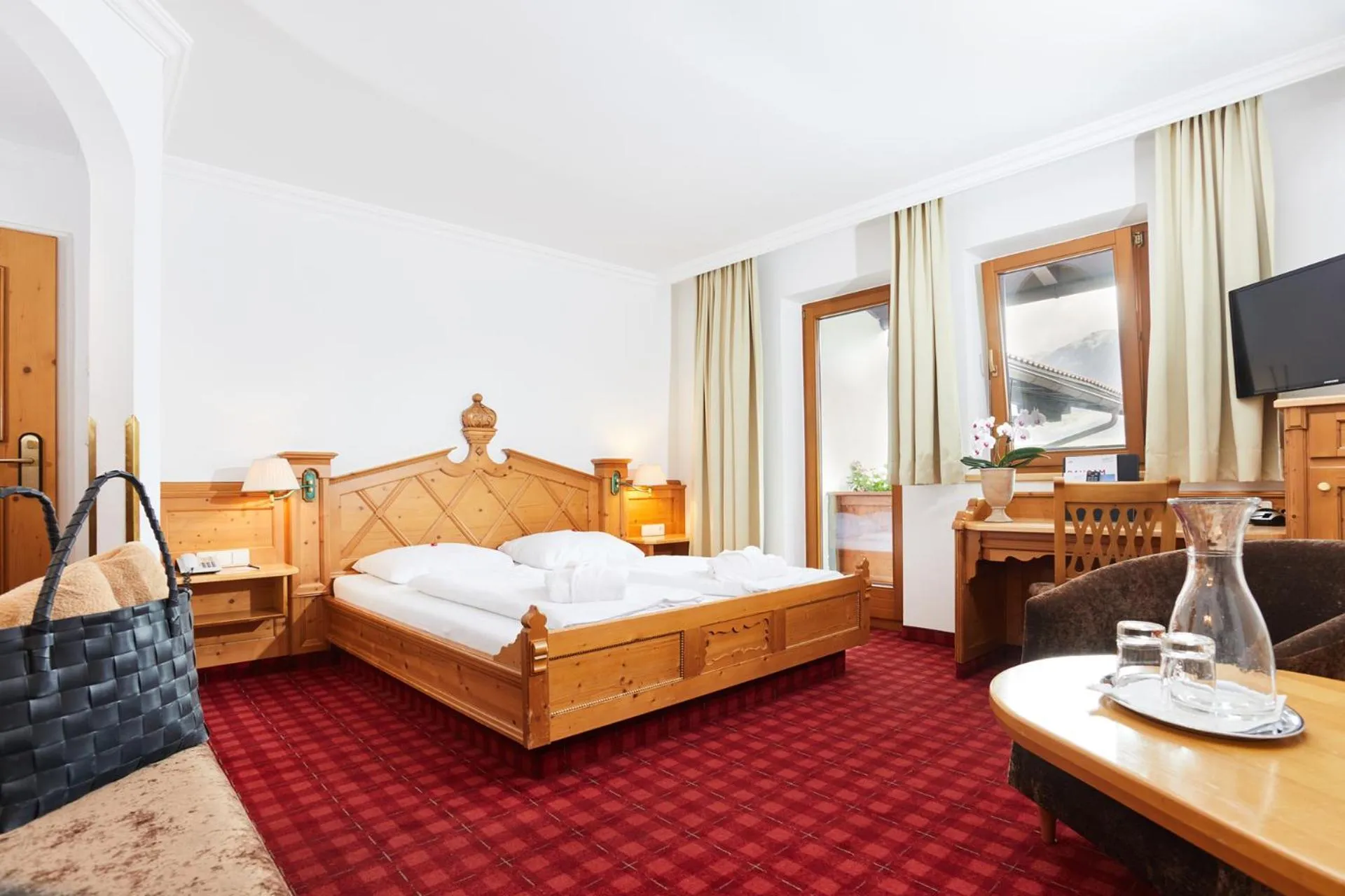 Photo of the whole room, Bed in Luxury All Inclusive Resort Schwarzbrunn 4 Sterne Superior