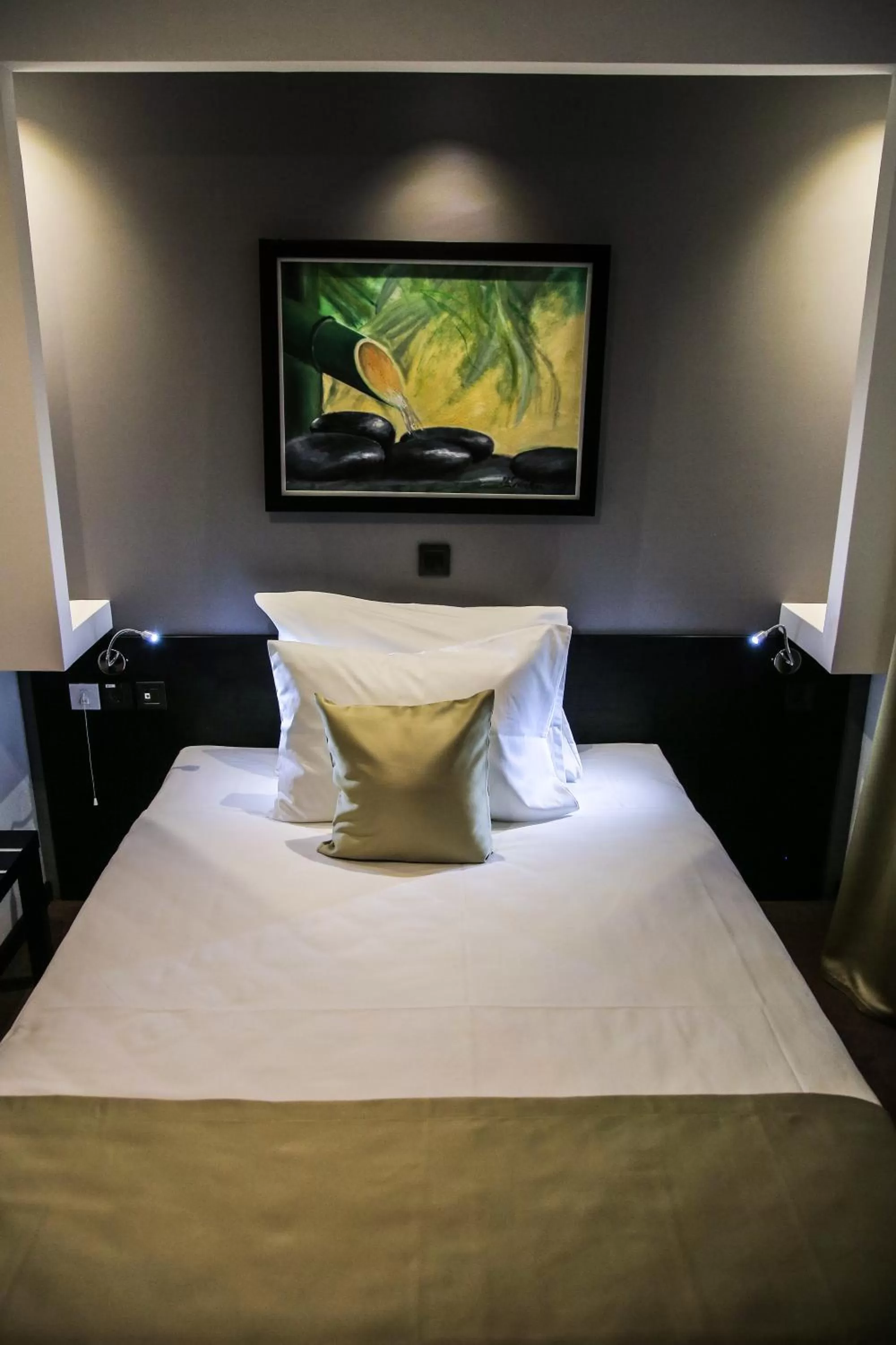 Bedroom, Bed in Garni Hotel Zen free parking