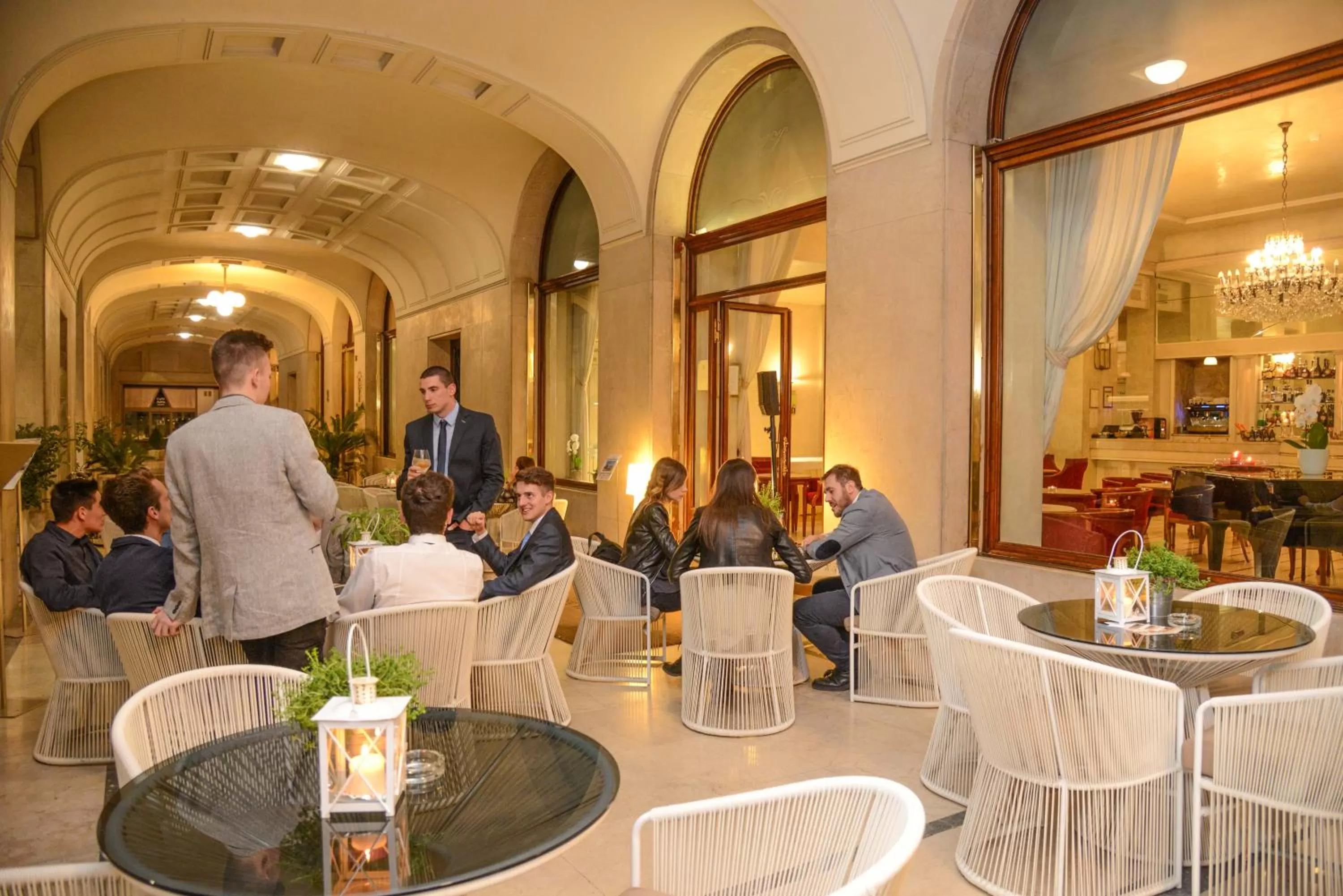 People in Hotel Vittoria