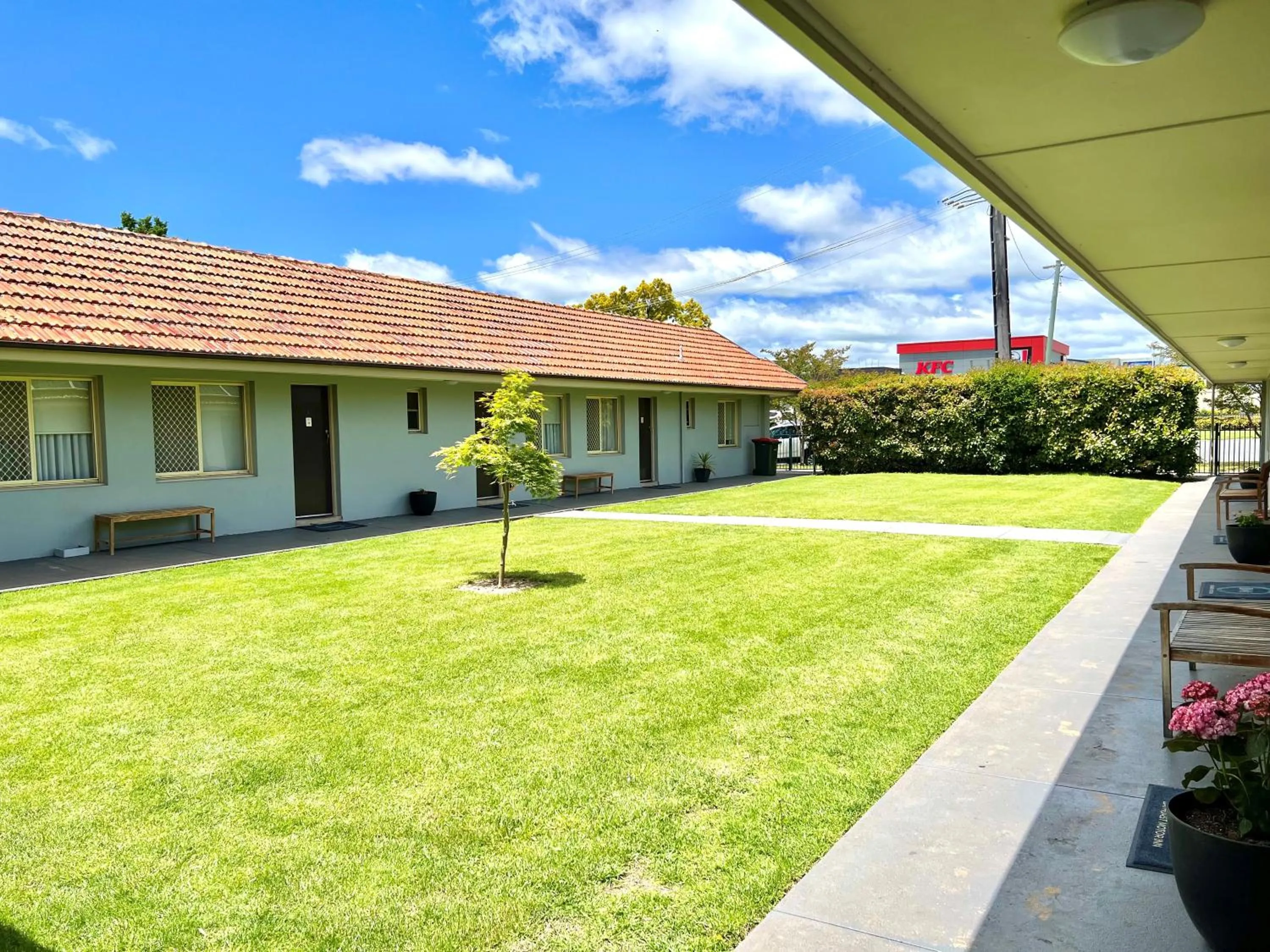 Inner courtyard view in Bathurst Motor Inn