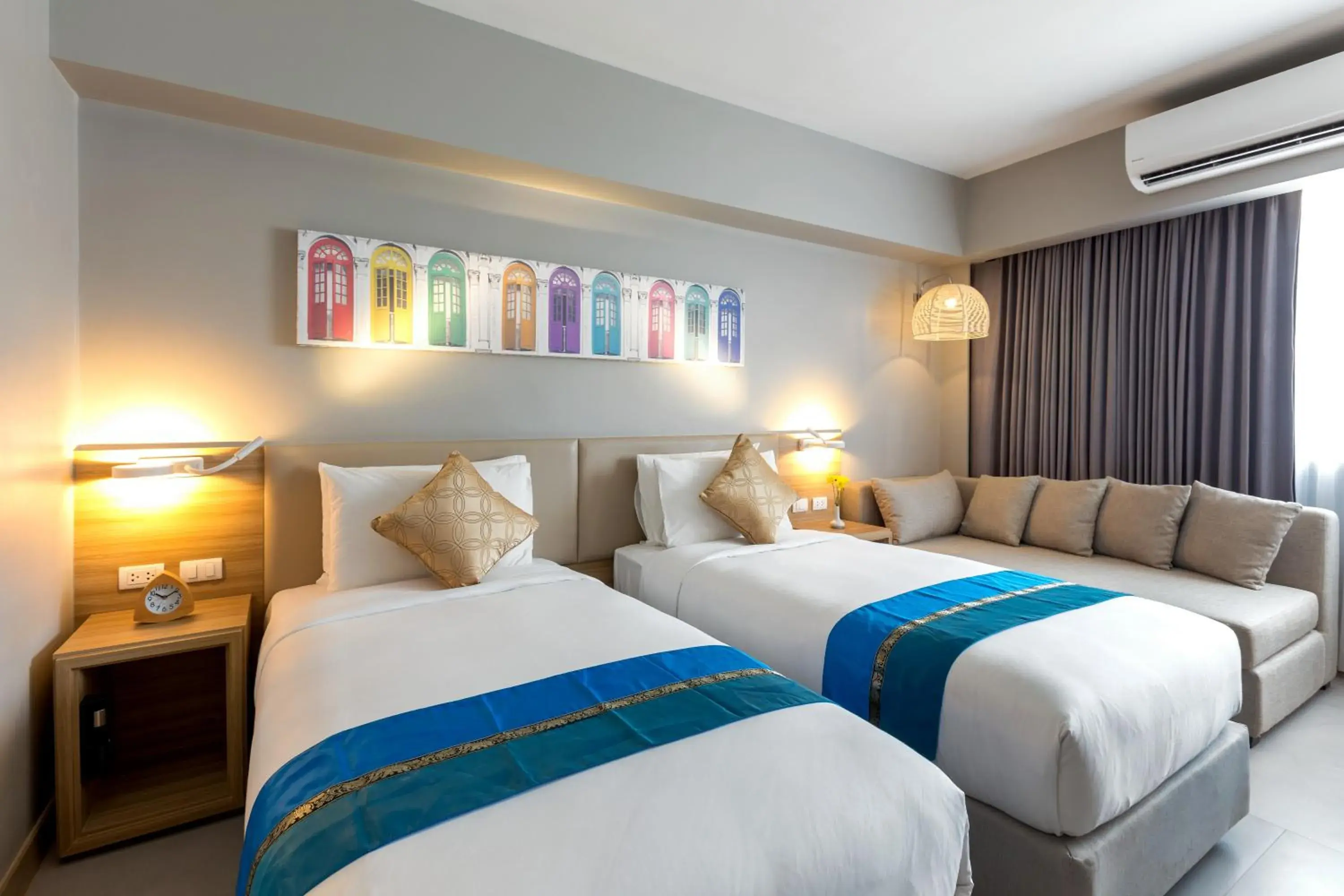 Twin Room in Mercure Phuket Patong Journeyhub Twin Room in Mercure Phuket Patong Journeyhub