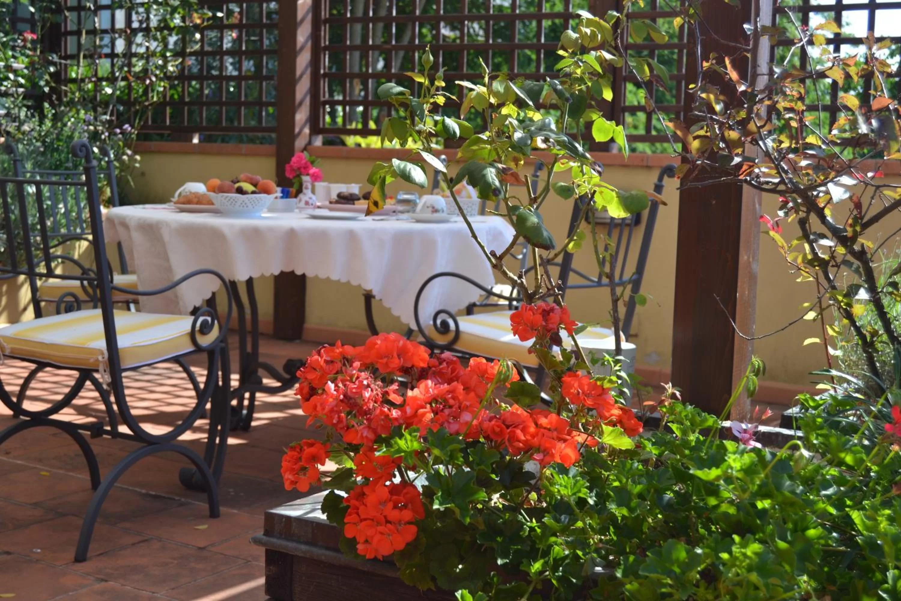 Balcony/Terrace, Restaurant/Places to Eat in B&B La Valle