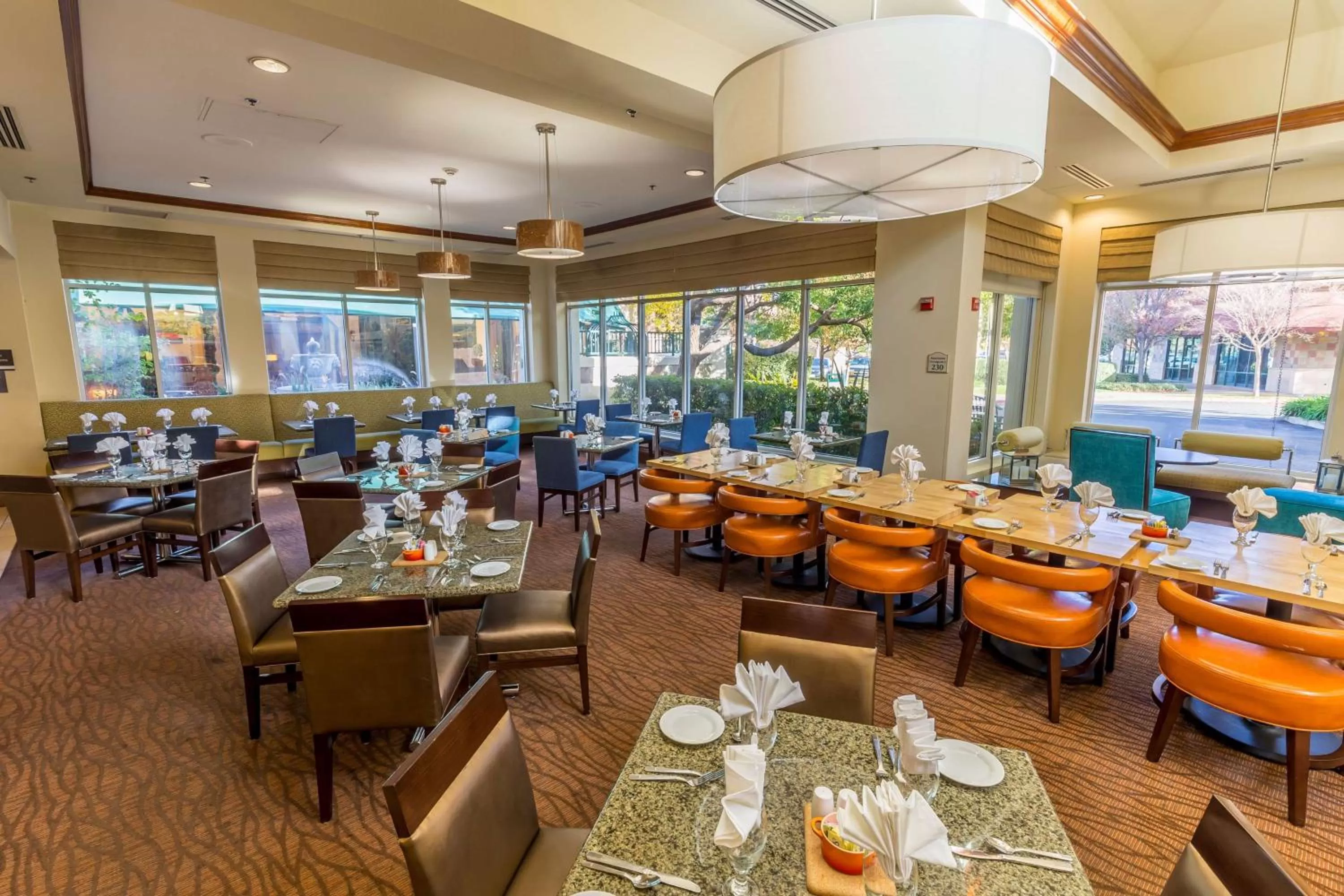 Restaurant/places to eat in Hilton Garden Inn Fairfield