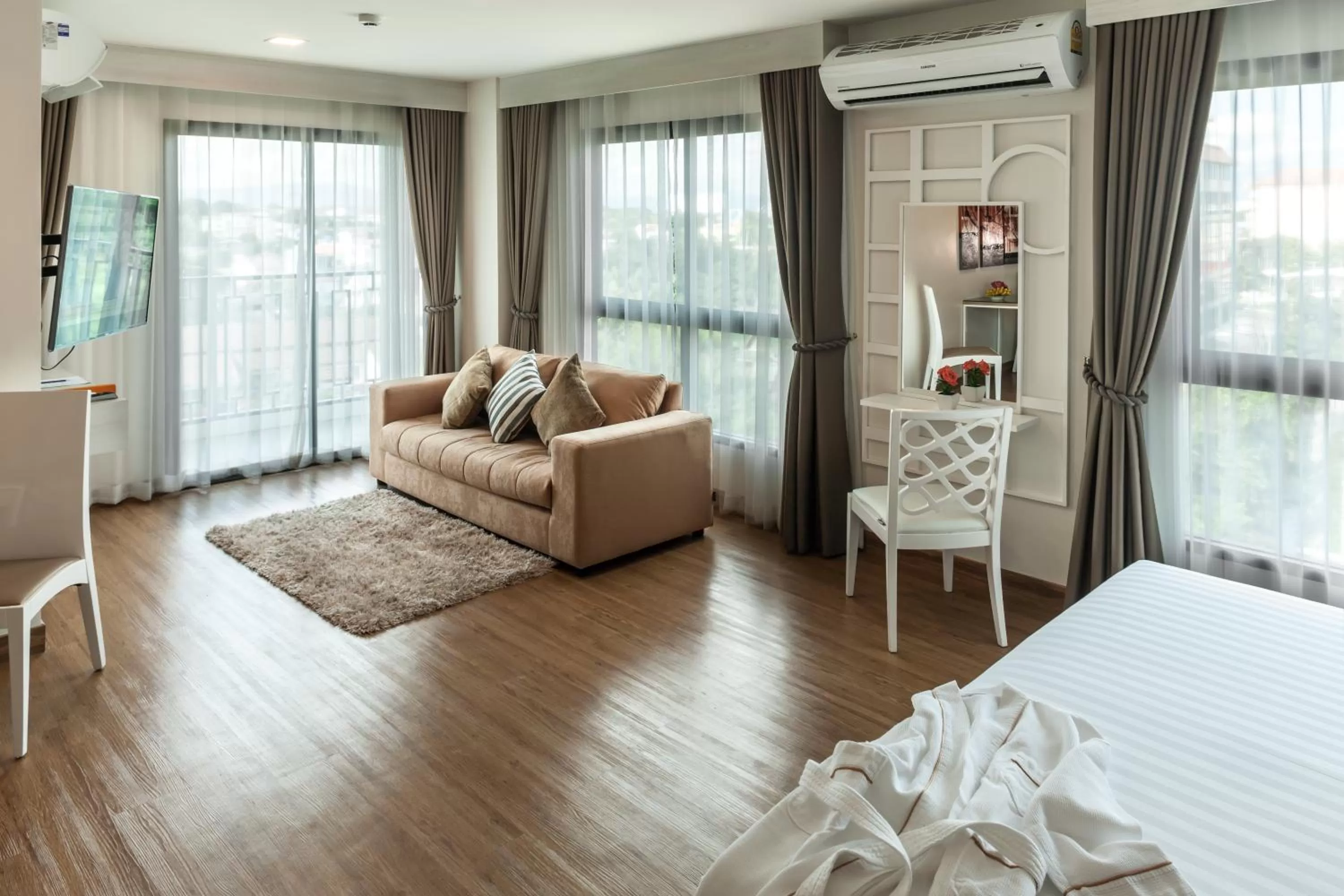 TV and multimedia, Bed in Cmor Nimman by Recall Hotels