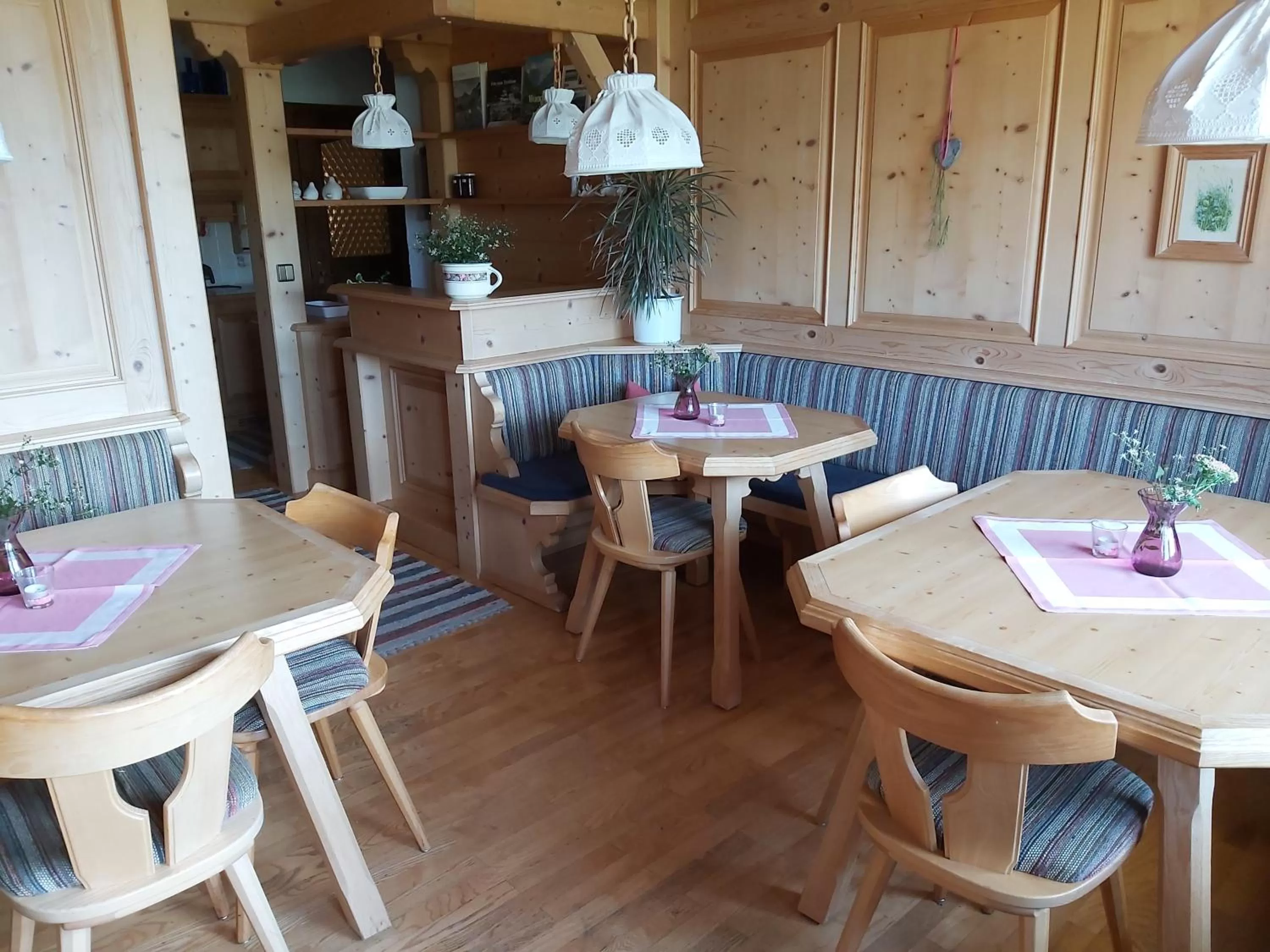 Restaurant/Places to Eat in Gästehaus Gitti Dorner