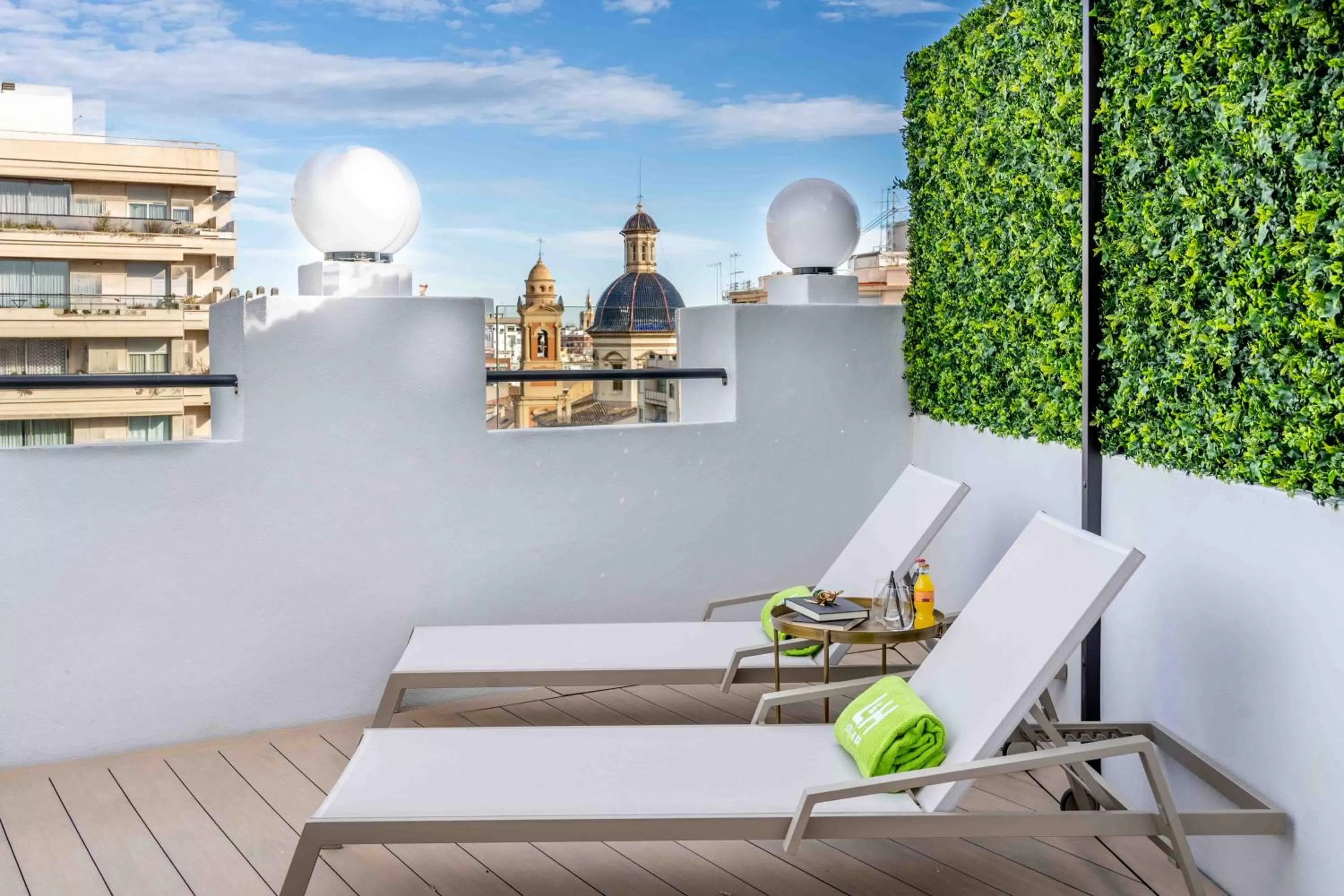 Balcony/Terrace in L&H Gran Vía Valencia