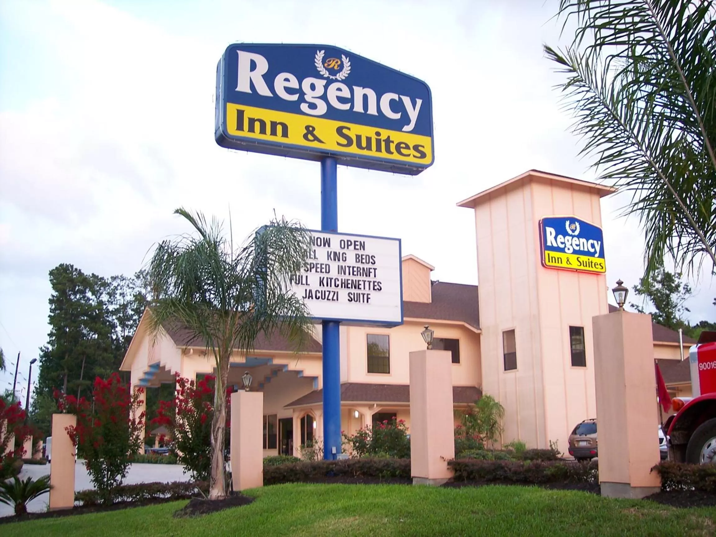 Regency Inn & Suites By Capital O Houston IAH Airport