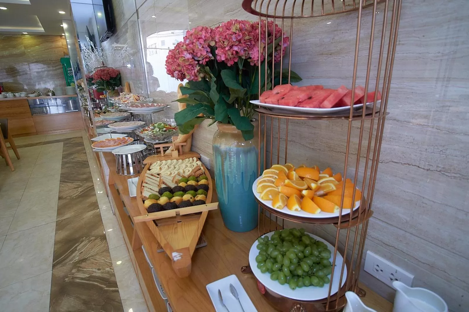 Food and drinks in Boss Hotel