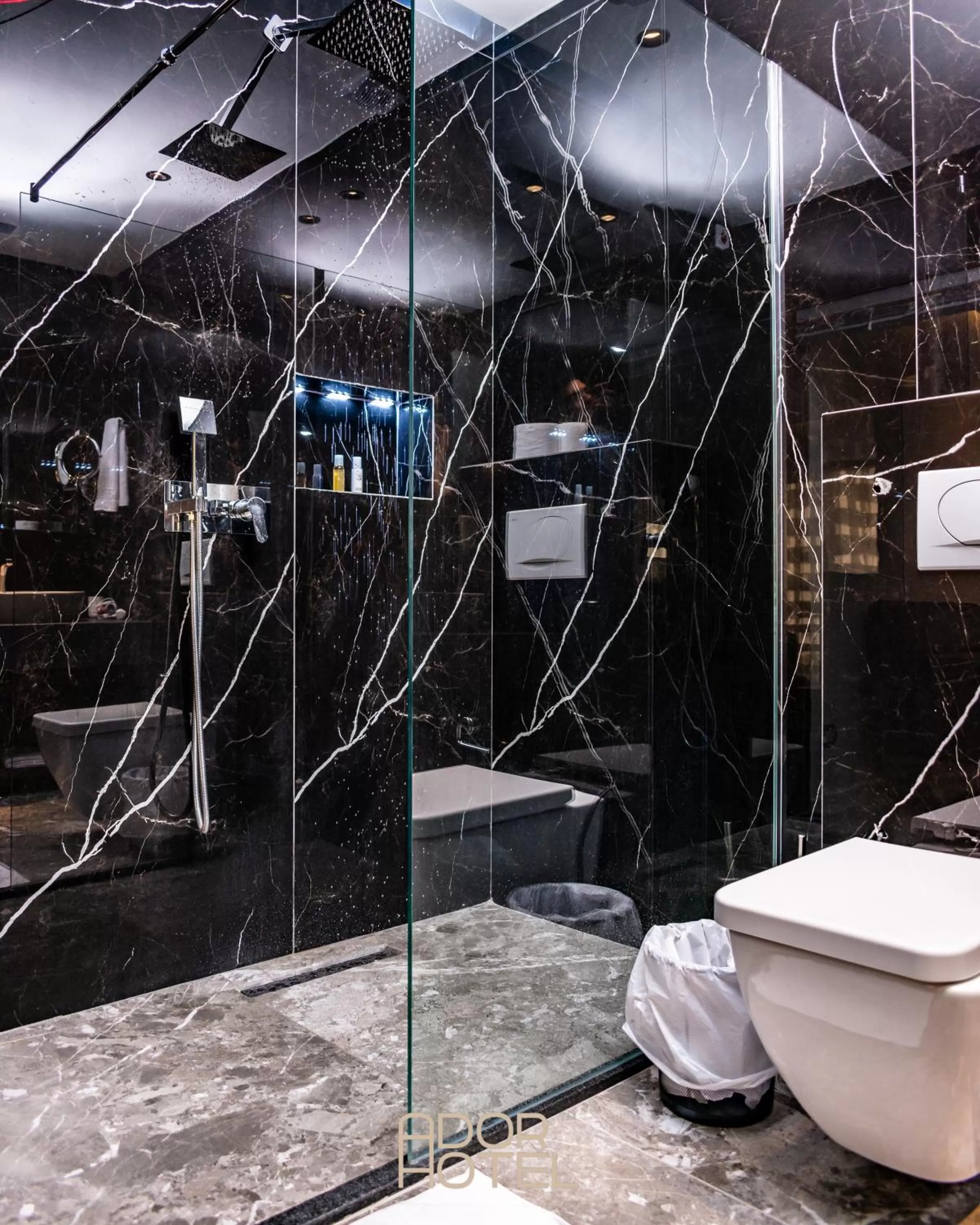 Bathroom in Ador Hotel