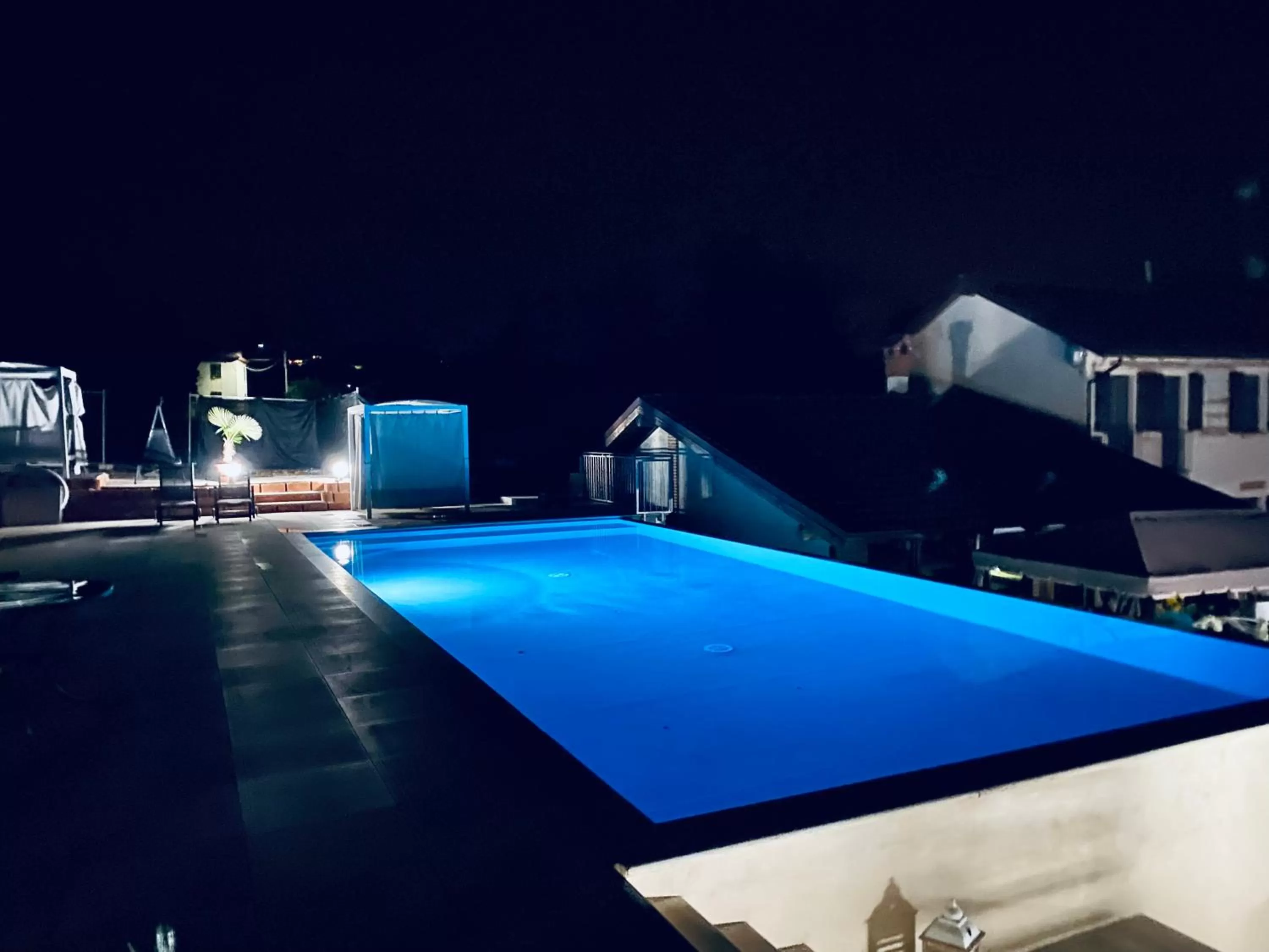 Swimming pool in Il BASÍN