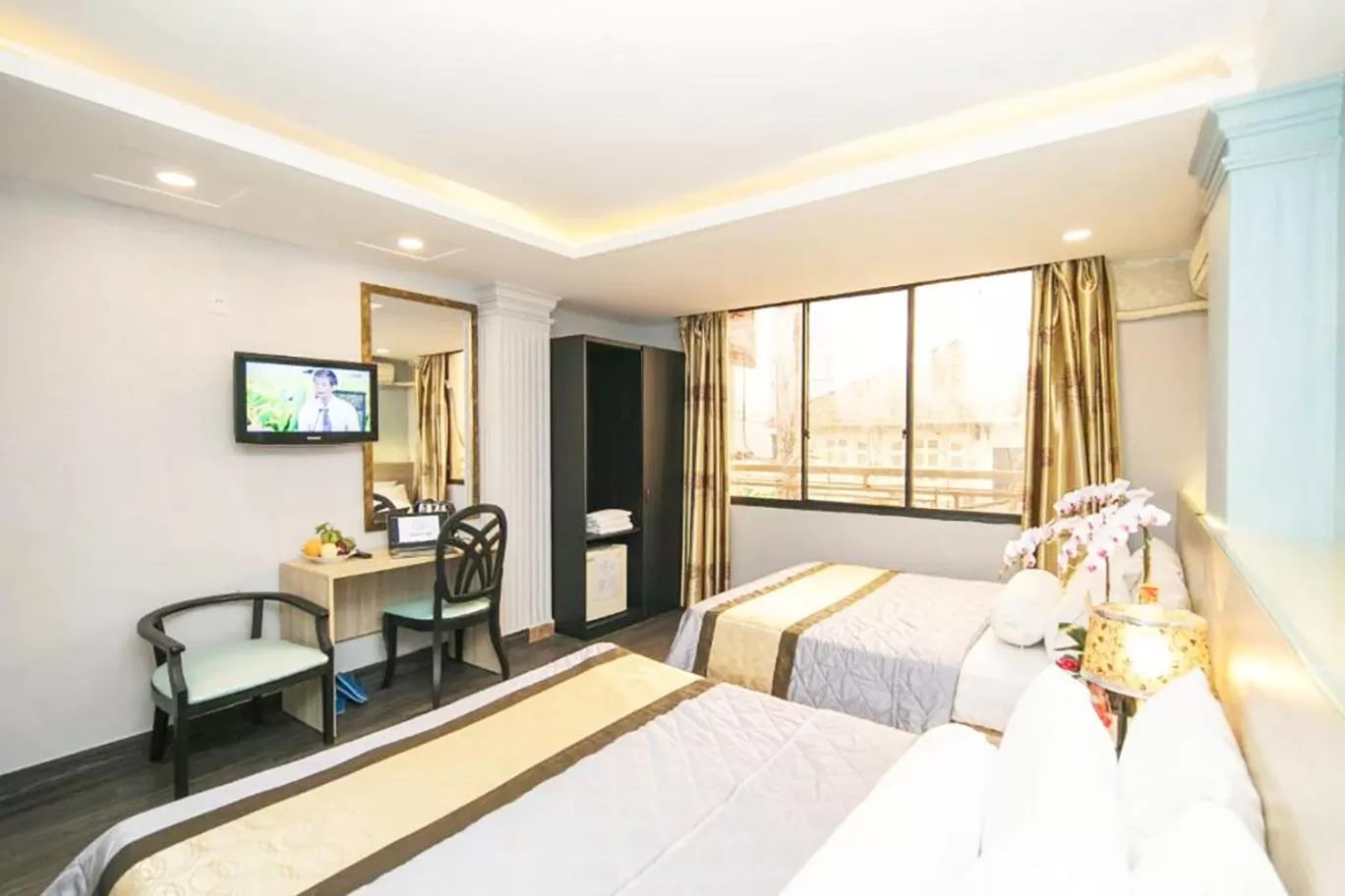 Photo of the whole room, Bed in Nouveau Happy Inn - Bến Thành