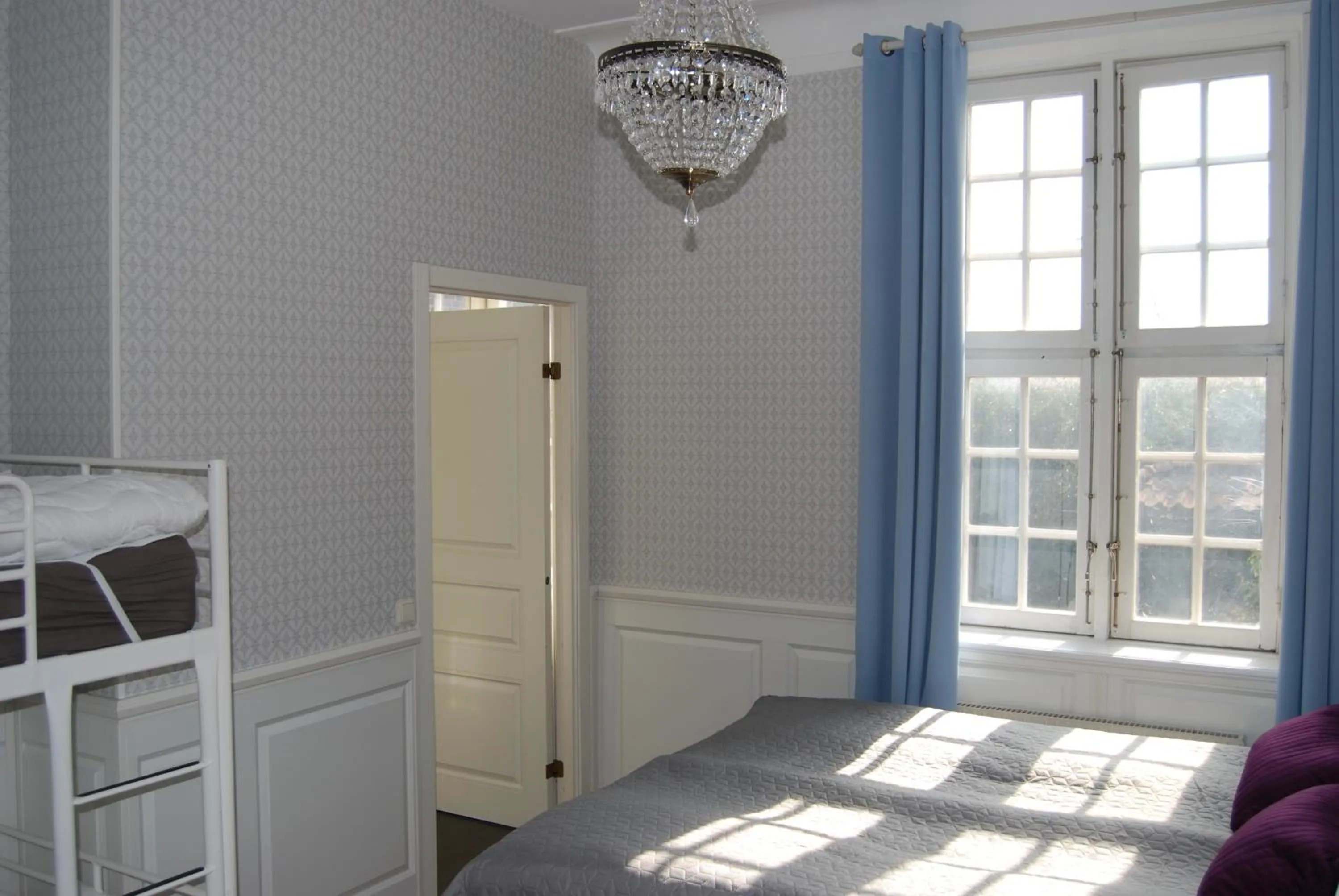 Bed in Halmstad Hotell & Vandrarhem Kaptenshamn