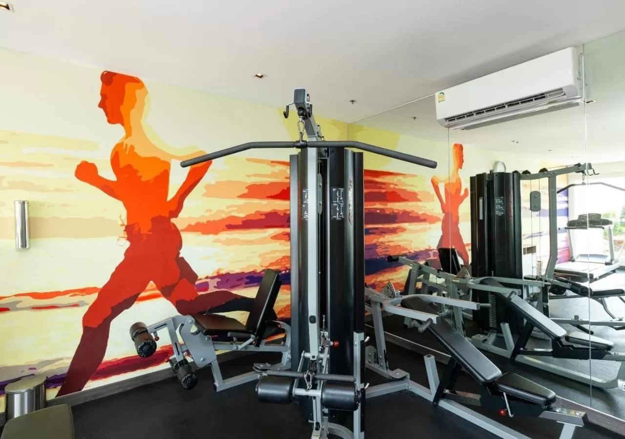 Fitness centre/facilities in Holiday Inn Express Pattaya Central by IHG