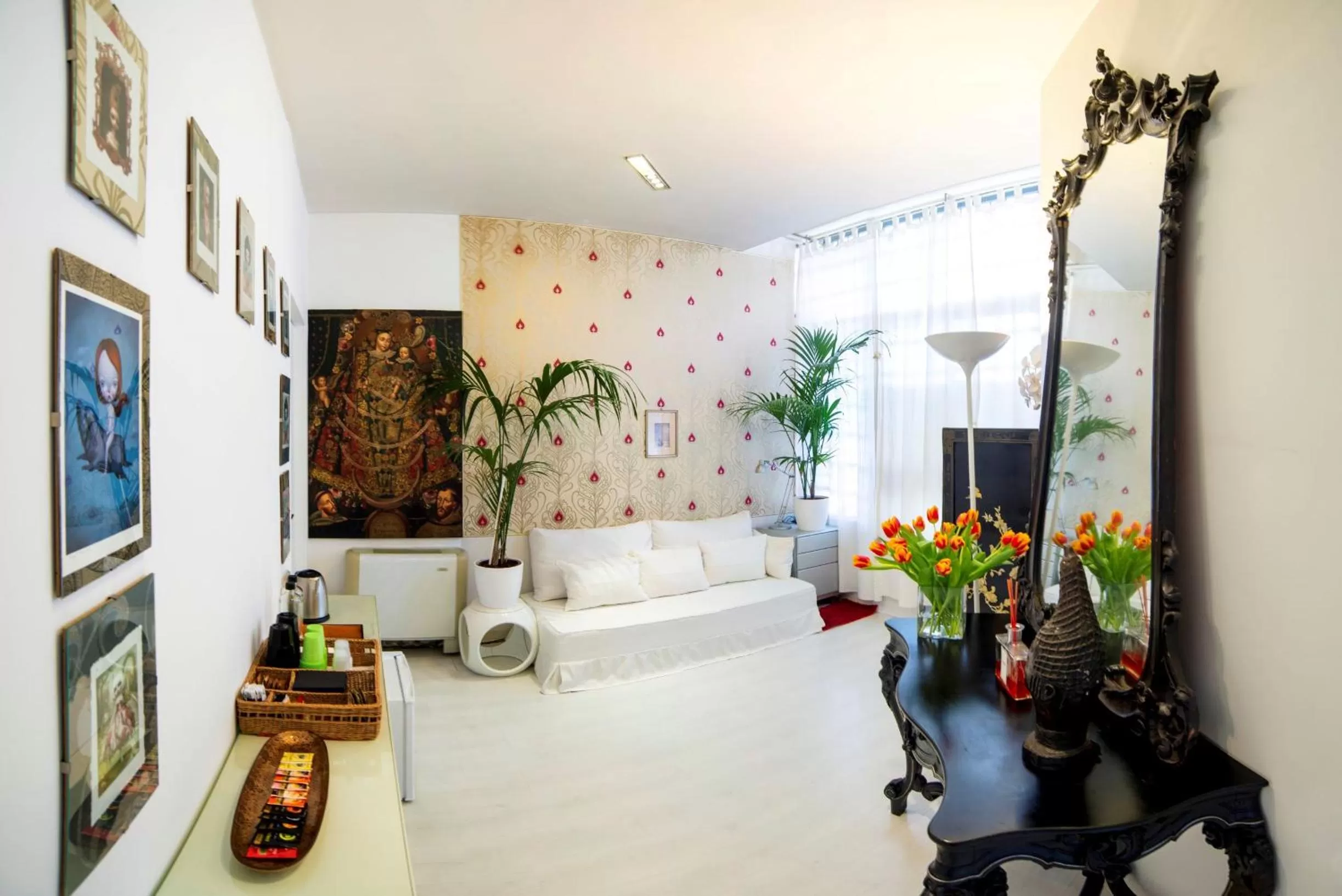 Living room in MY PLACE Suite Apartment - Milano Navigli