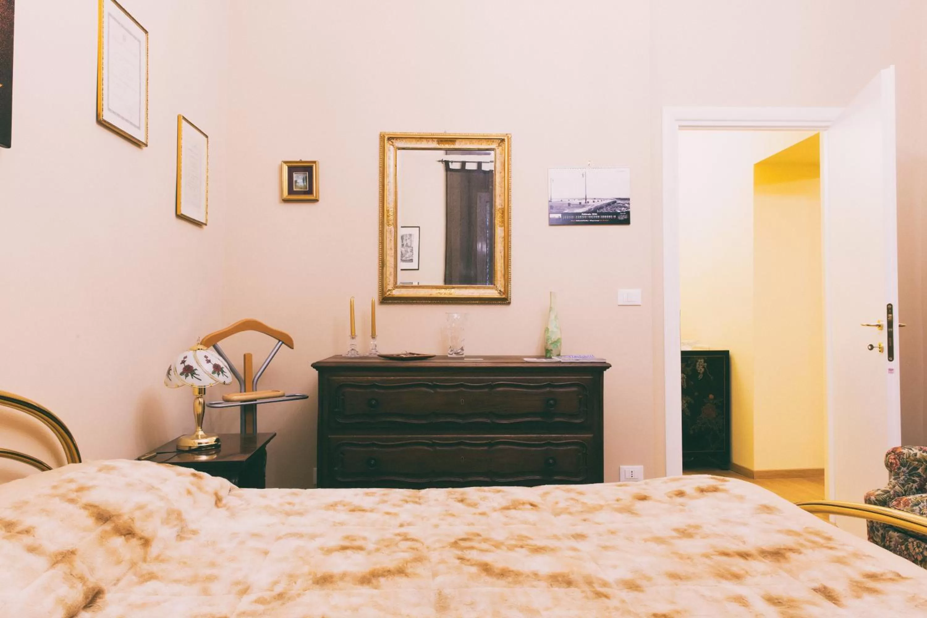 Photo of the whole room, Bed in Torrebianca