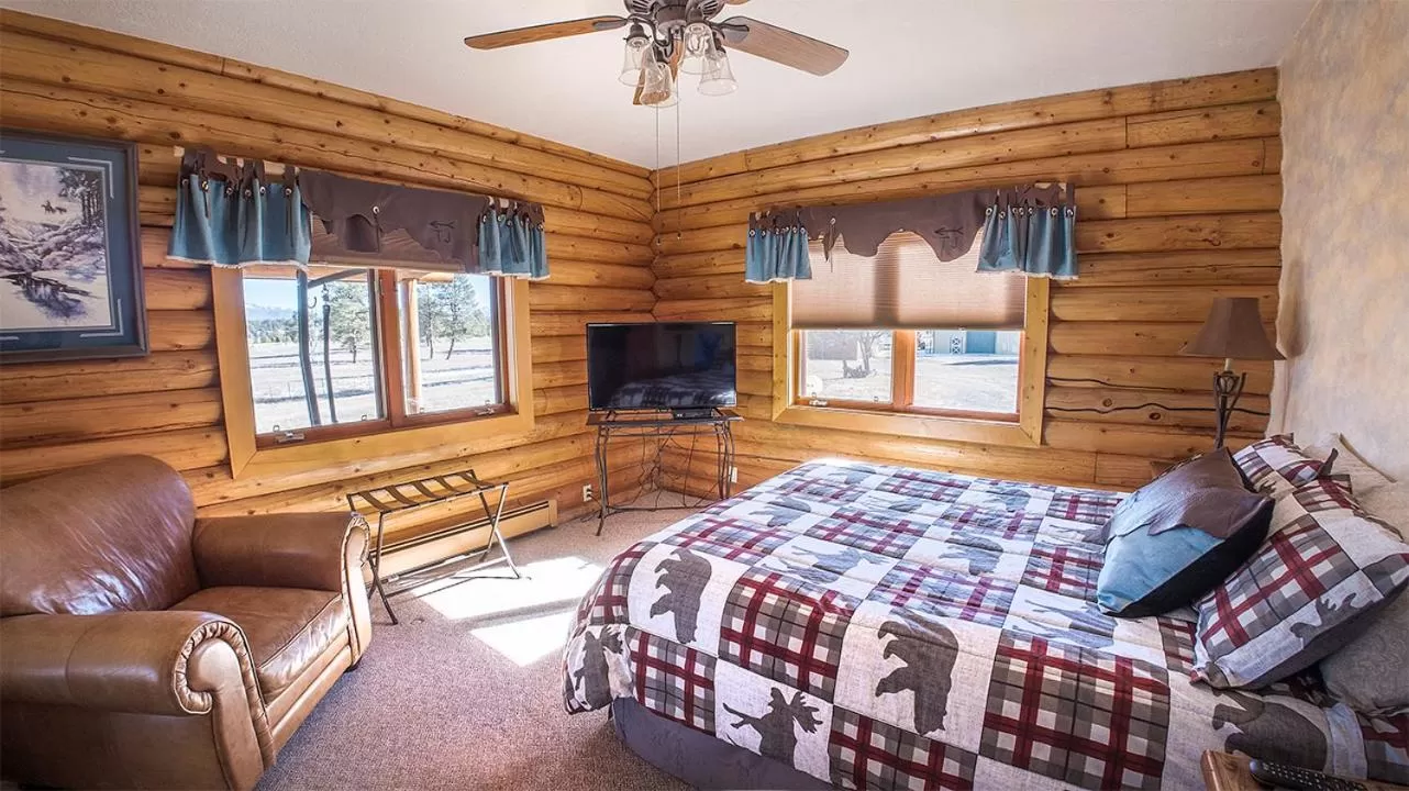 Photo of the whole room, Bed in Elktrace Bed and Breakfast