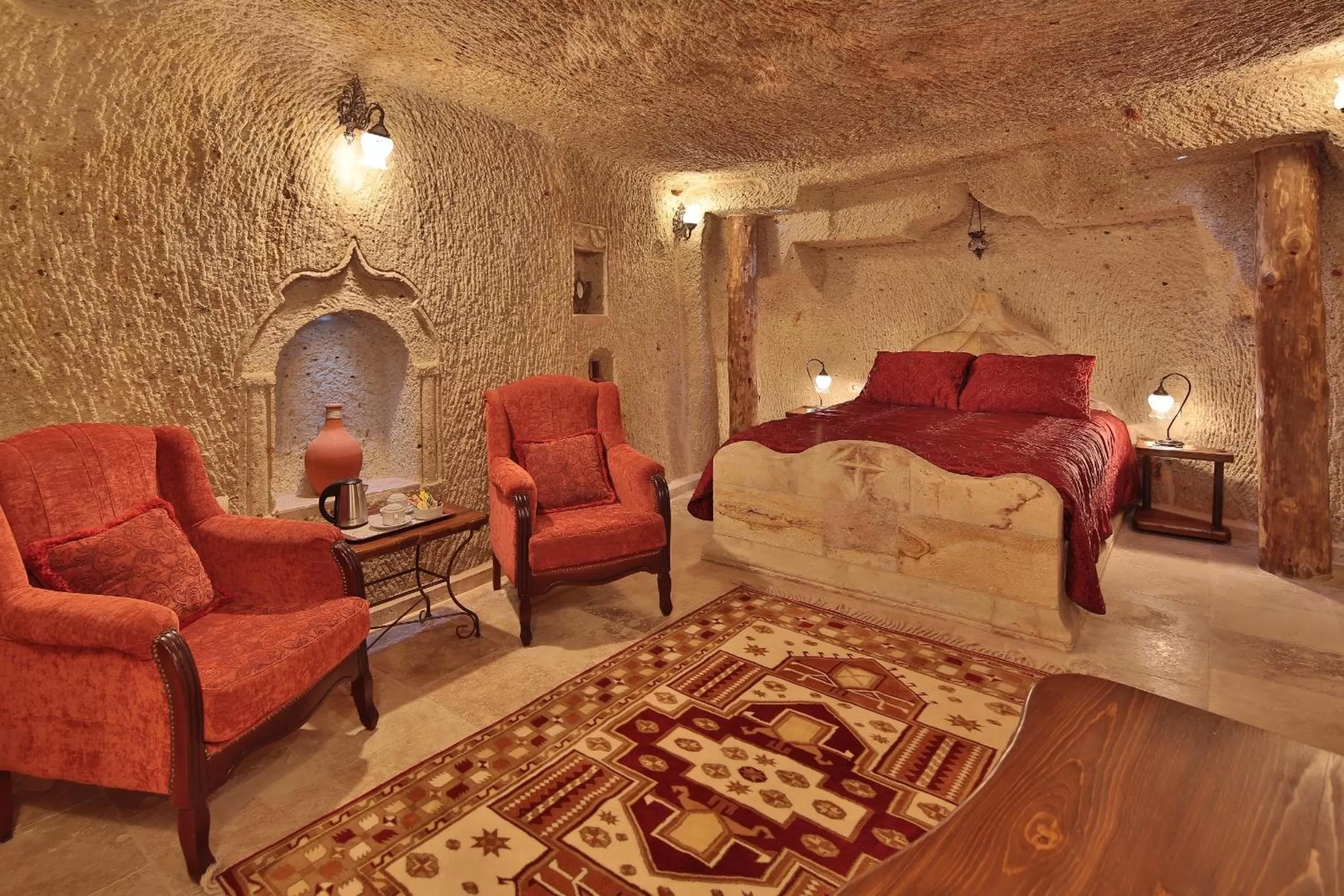 Bed, Seating Area in Vista Cave Hotel