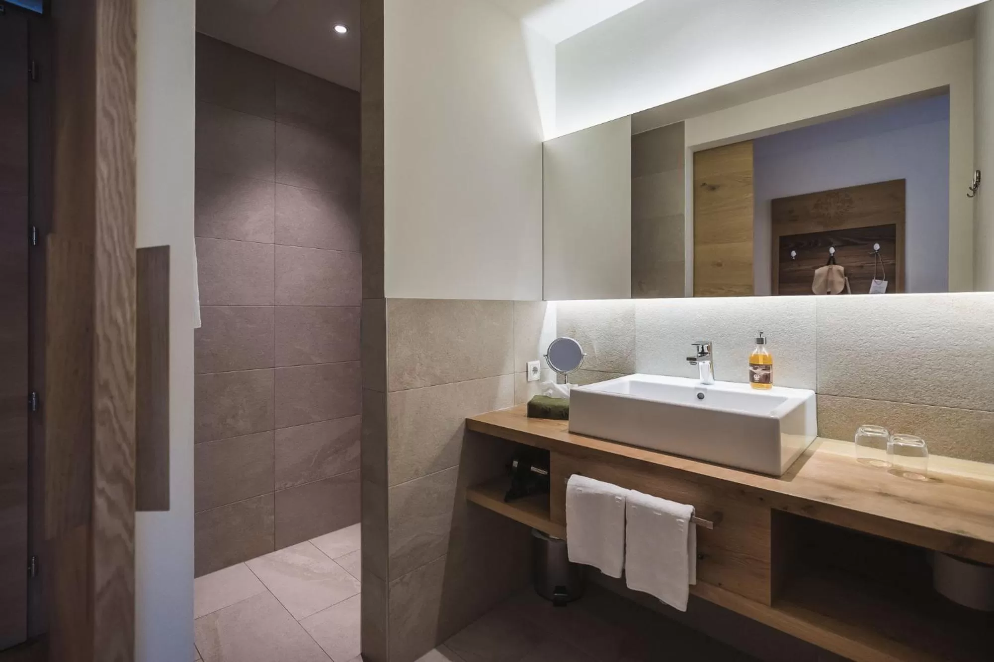 Bathroom in Autentis