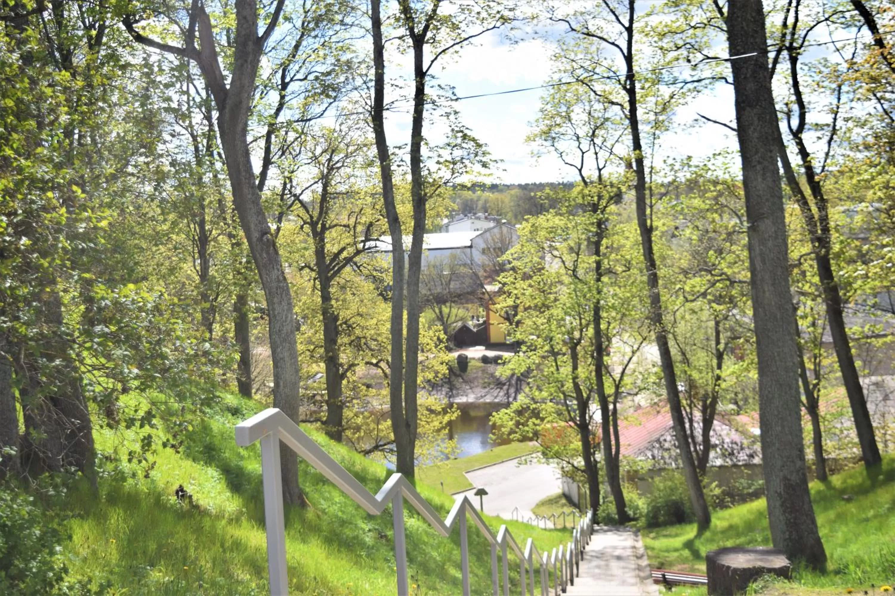 Area and facilities in Kalna Ligzda