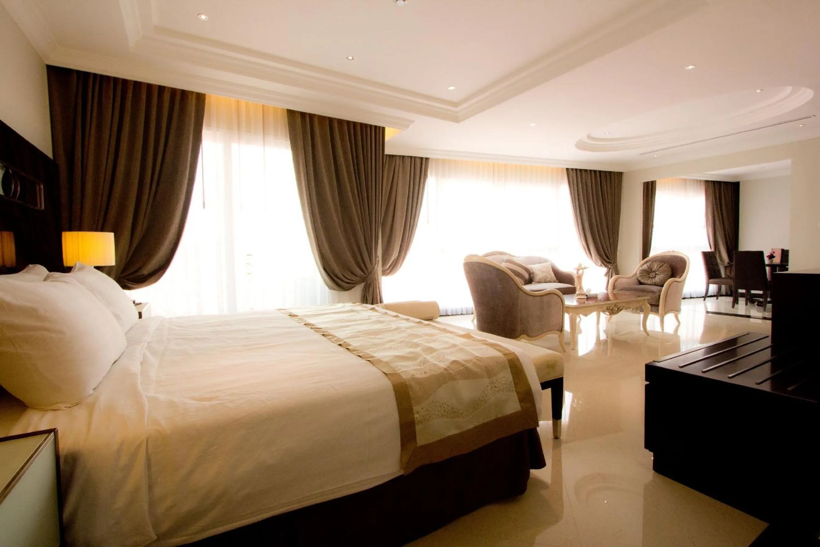 Bed in LK Royal Wing