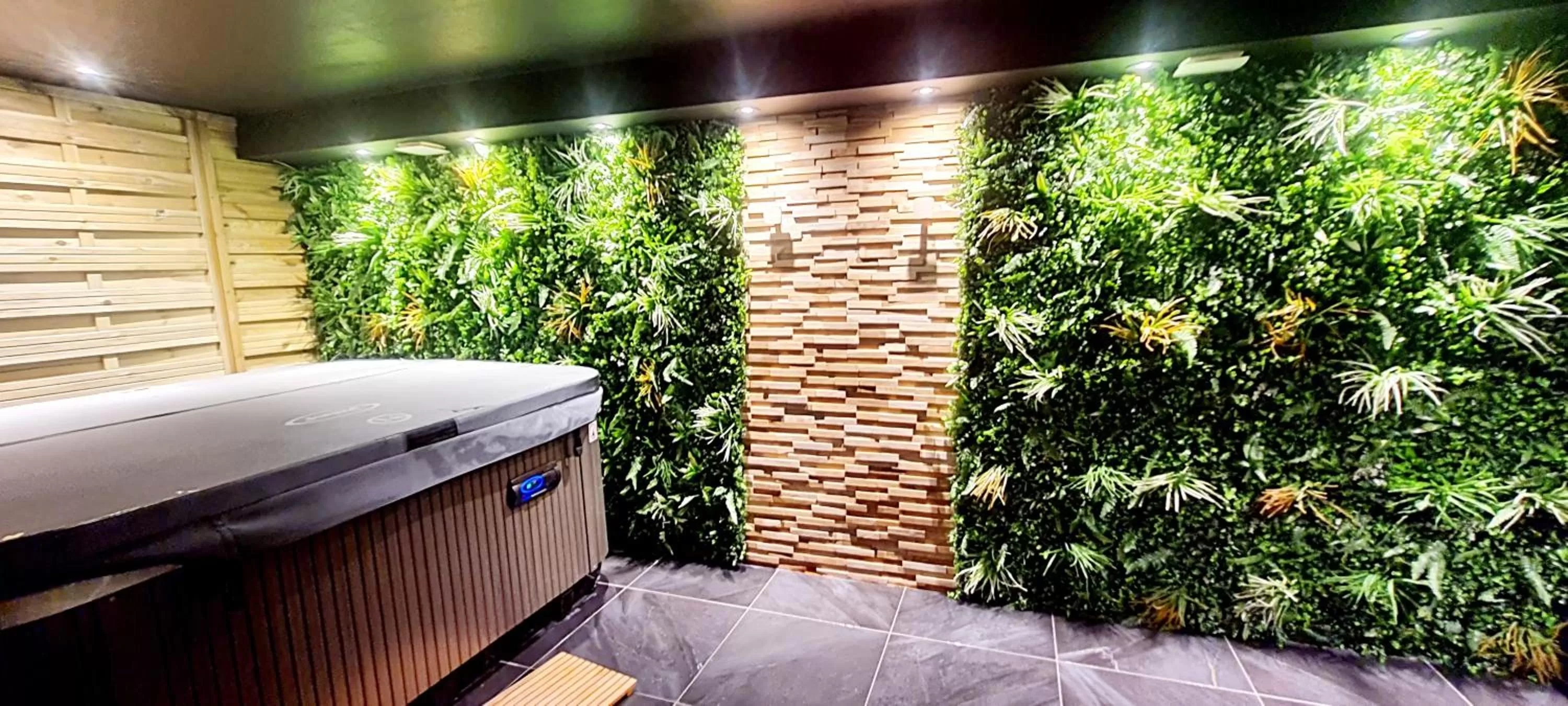 Sauna, Bathroom in Le Bras d'or Apparts et Spa