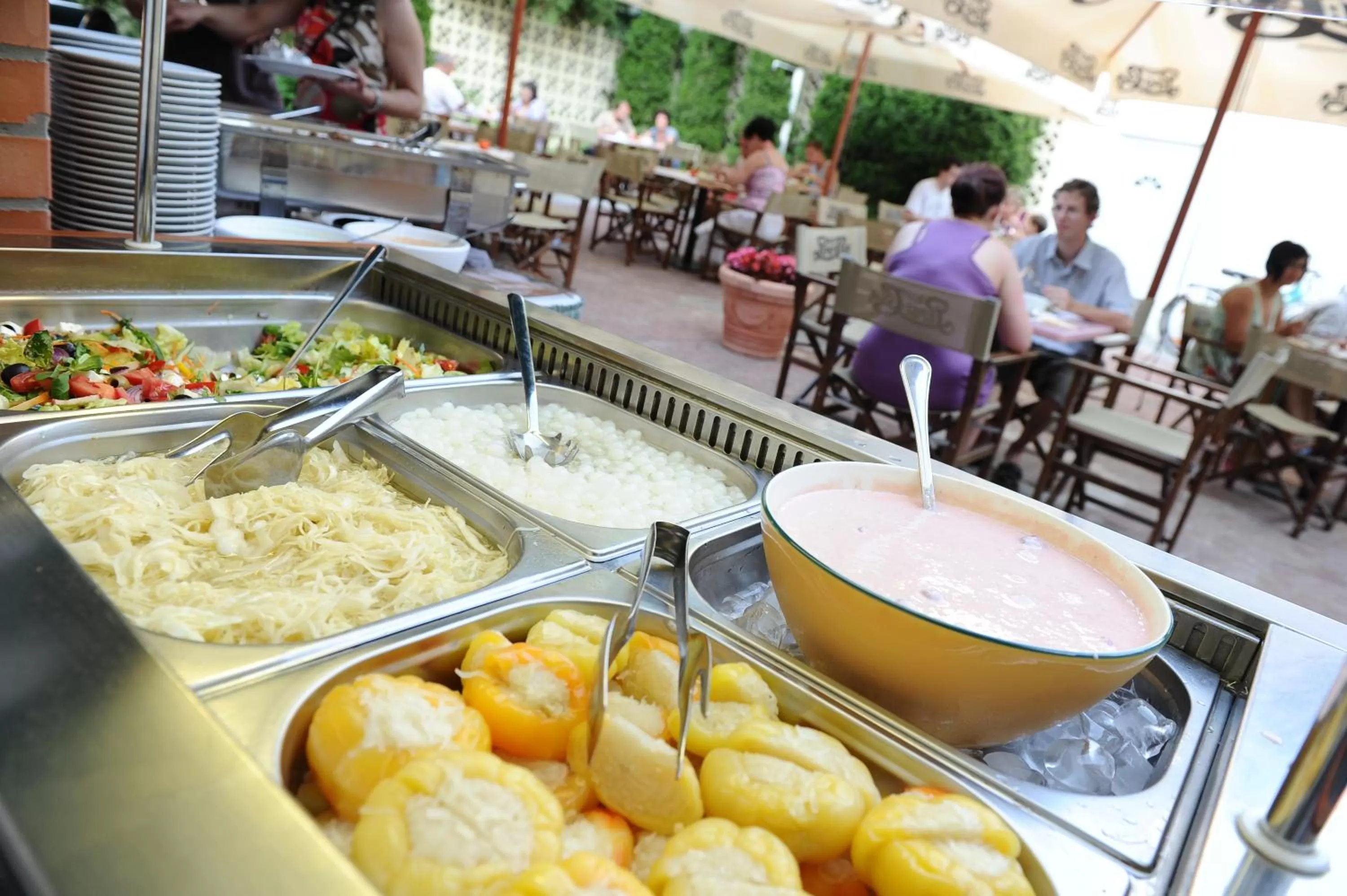 Food and drinks in Hotel Minaret&Étterem