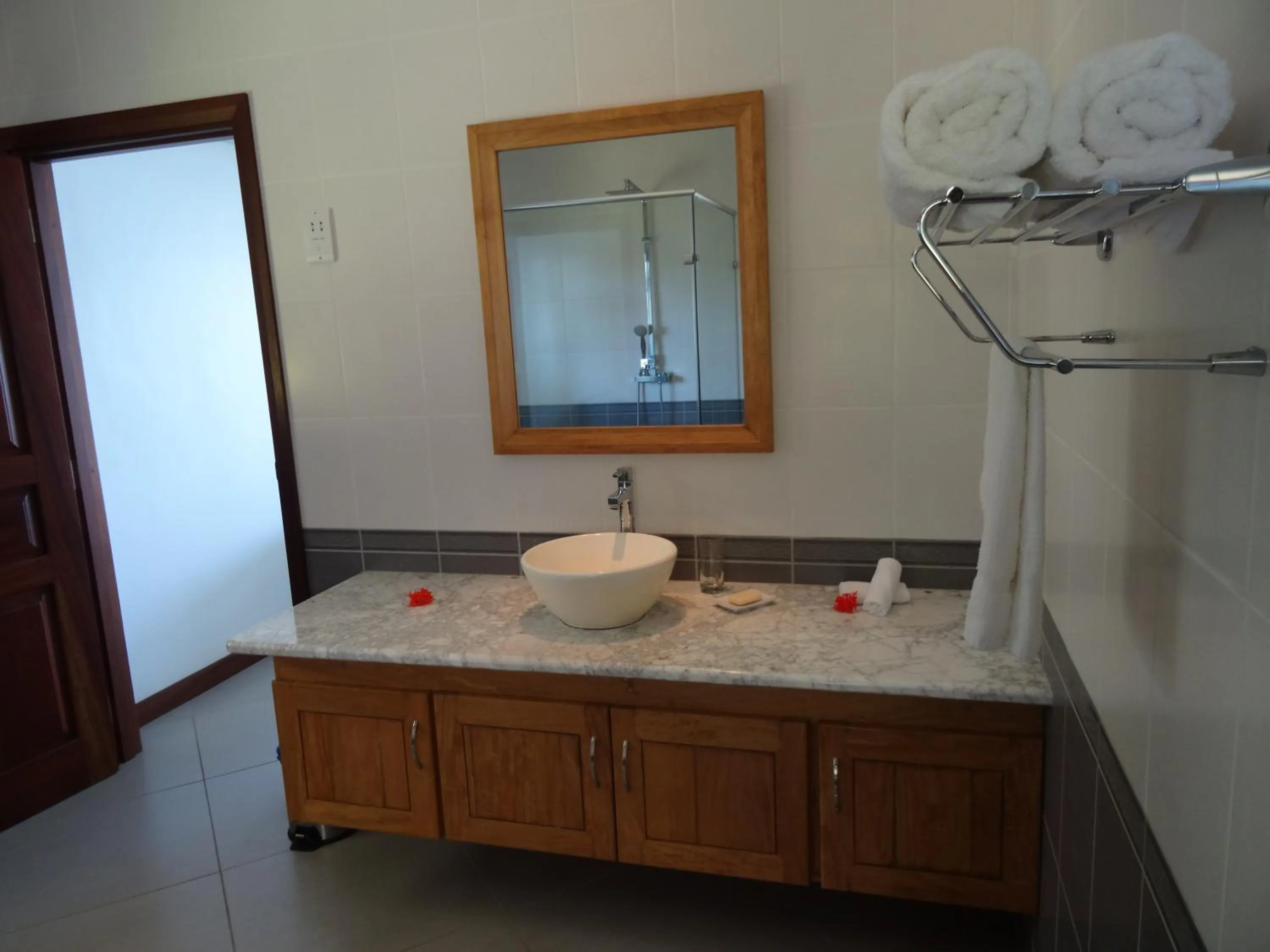 Bathroom in Sailfish Beach Villas