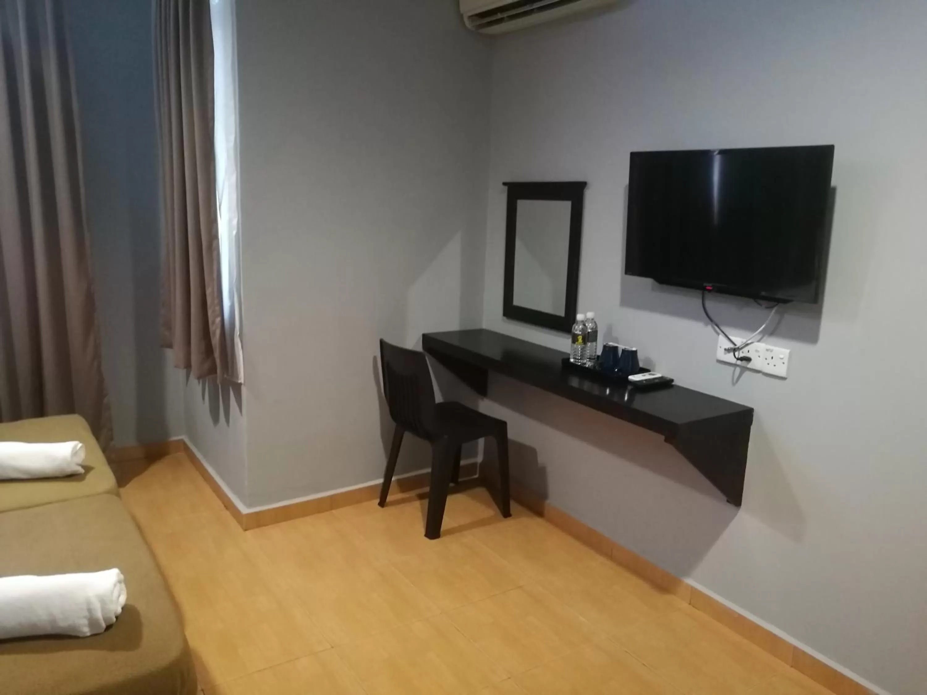 TV and multimedia, Bed in Grandpa Hotel