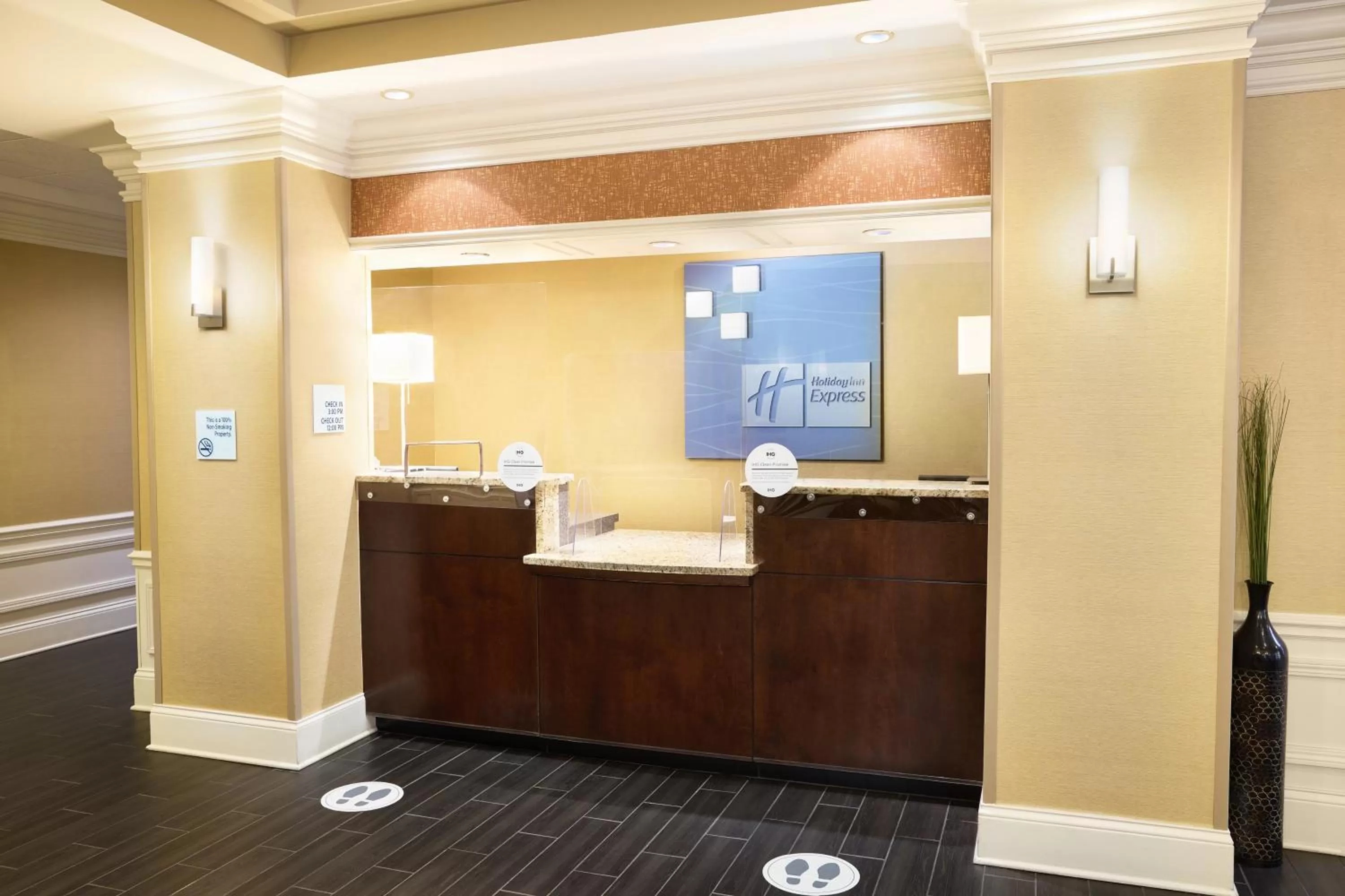 Property building in Holiday Inn Express & Suites Alpharetta by IHG