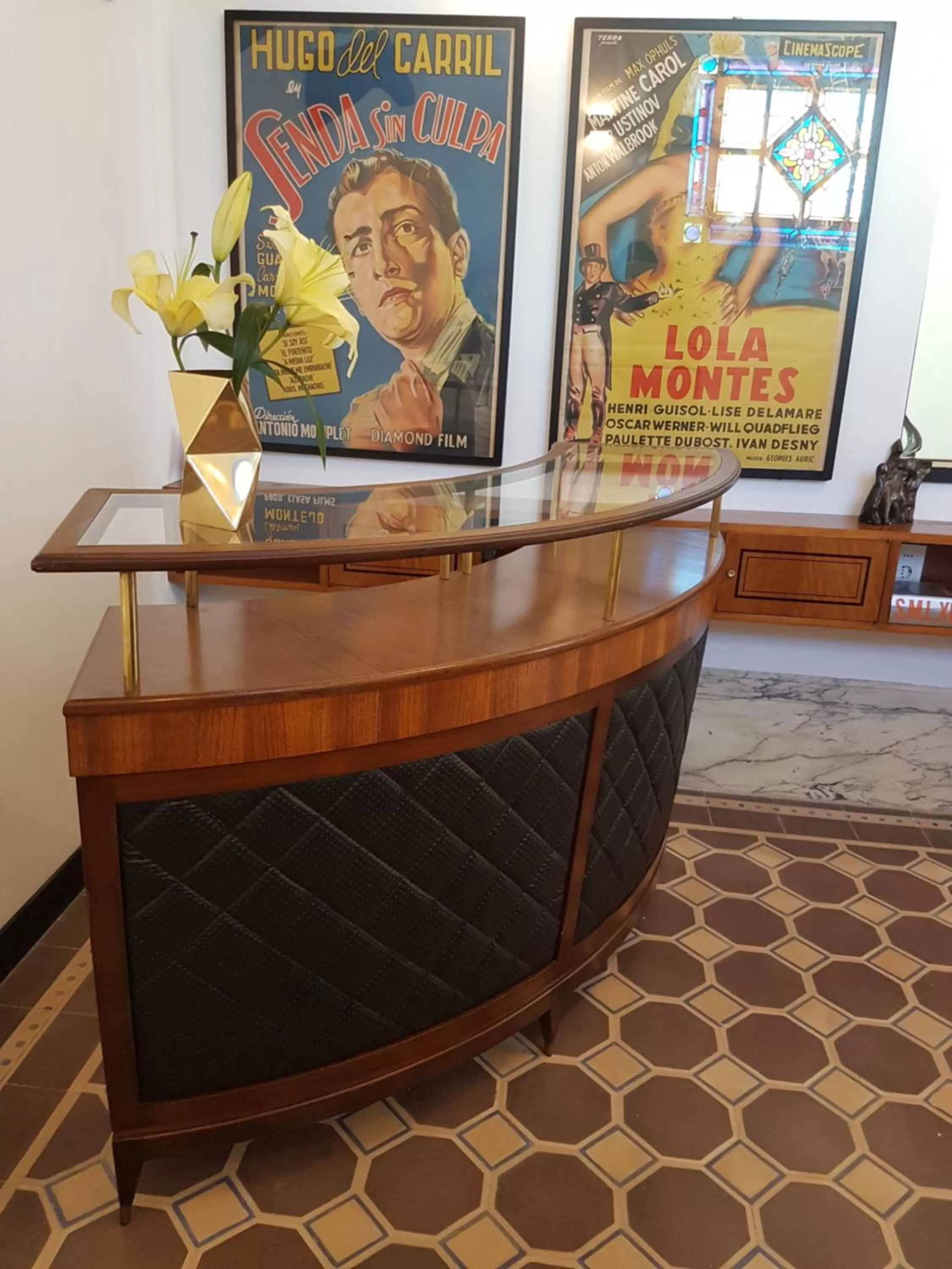 Communal lounge/ TV room, Lobby/Reception in FAUNA Montevideo