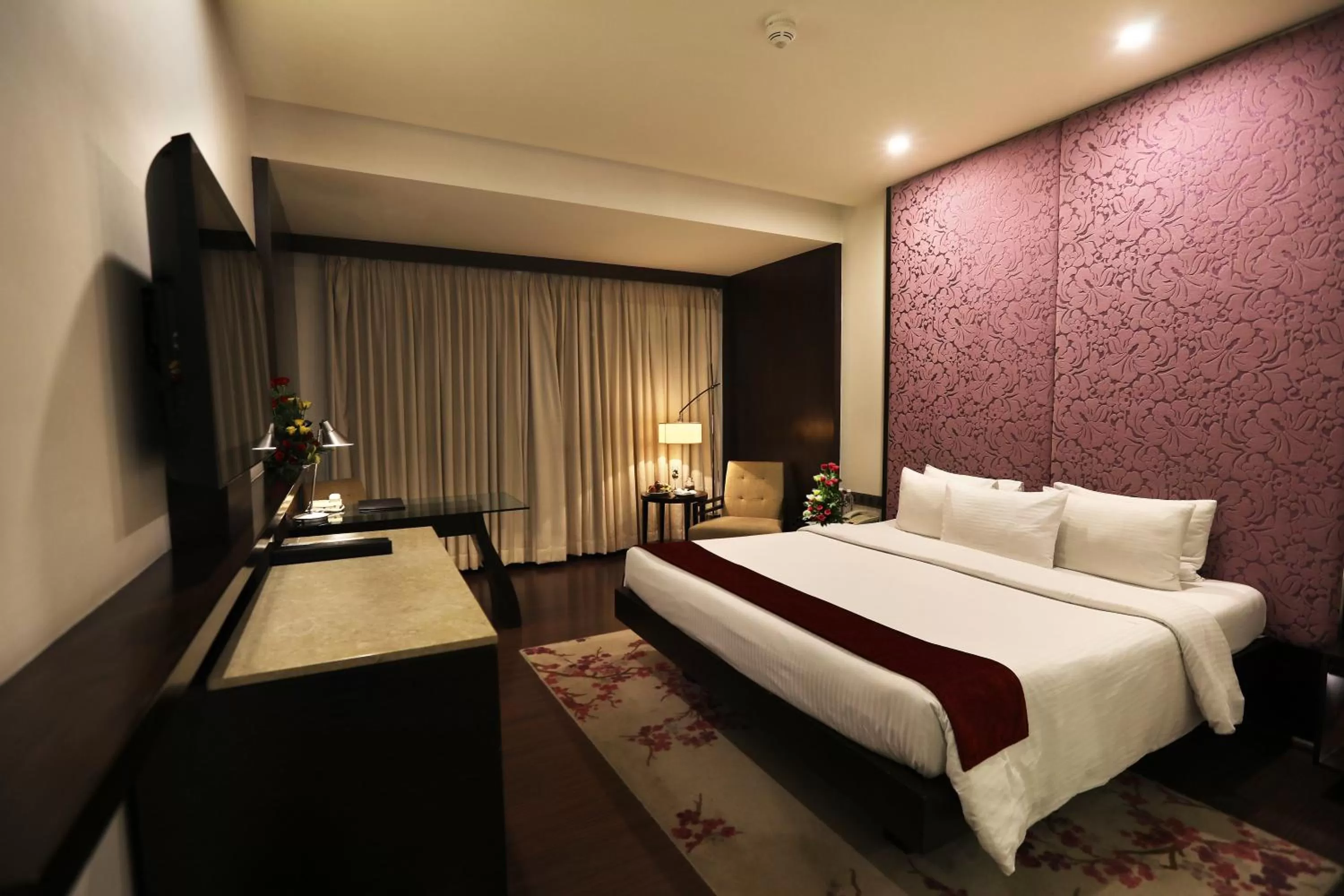 Bedroom, Bed in Hotel Royal Orchid Jaipur, Tonk Road