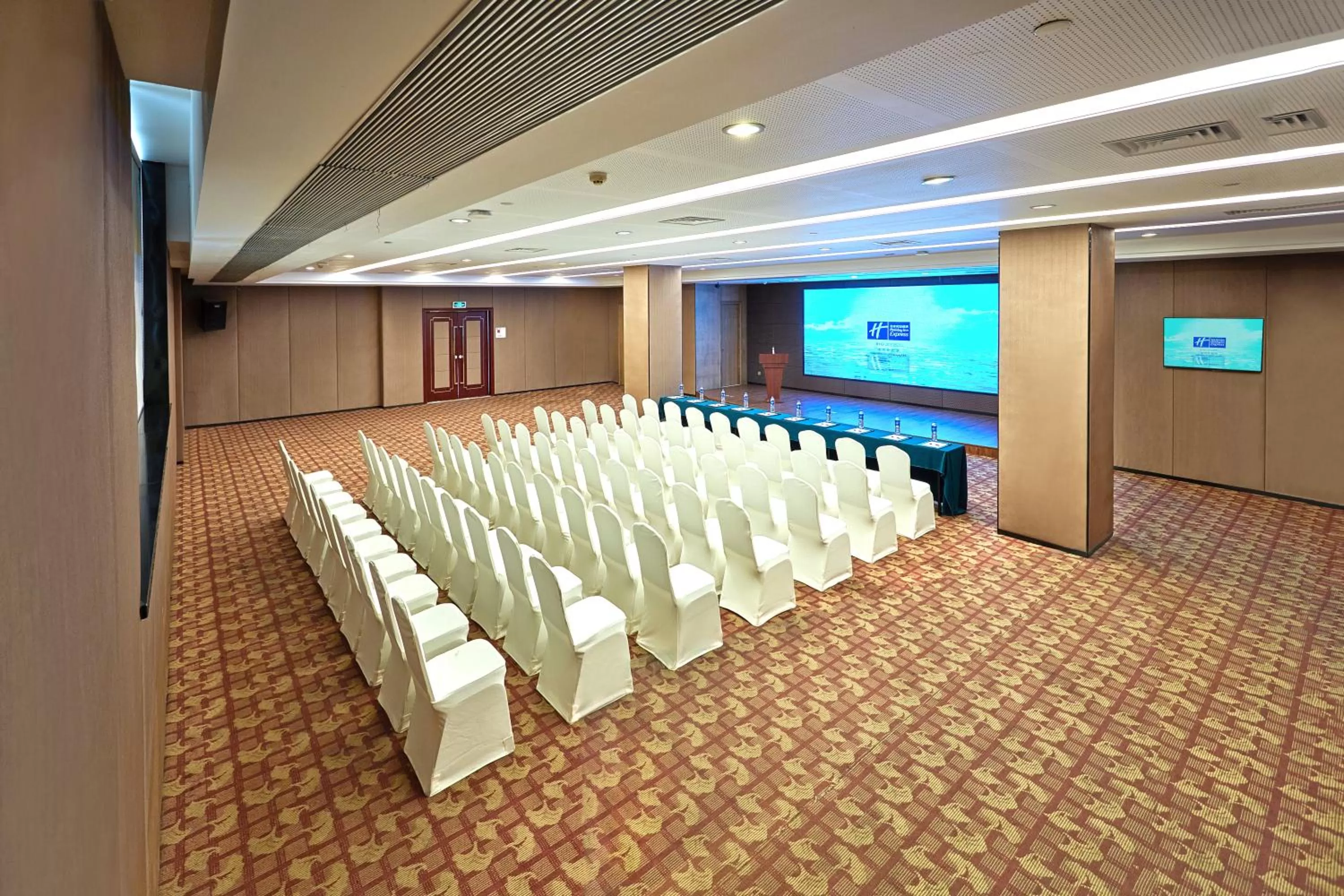 Banquet/Function facilities in Holiday Inn Express Nanjing Xuanwu Lake by IHG