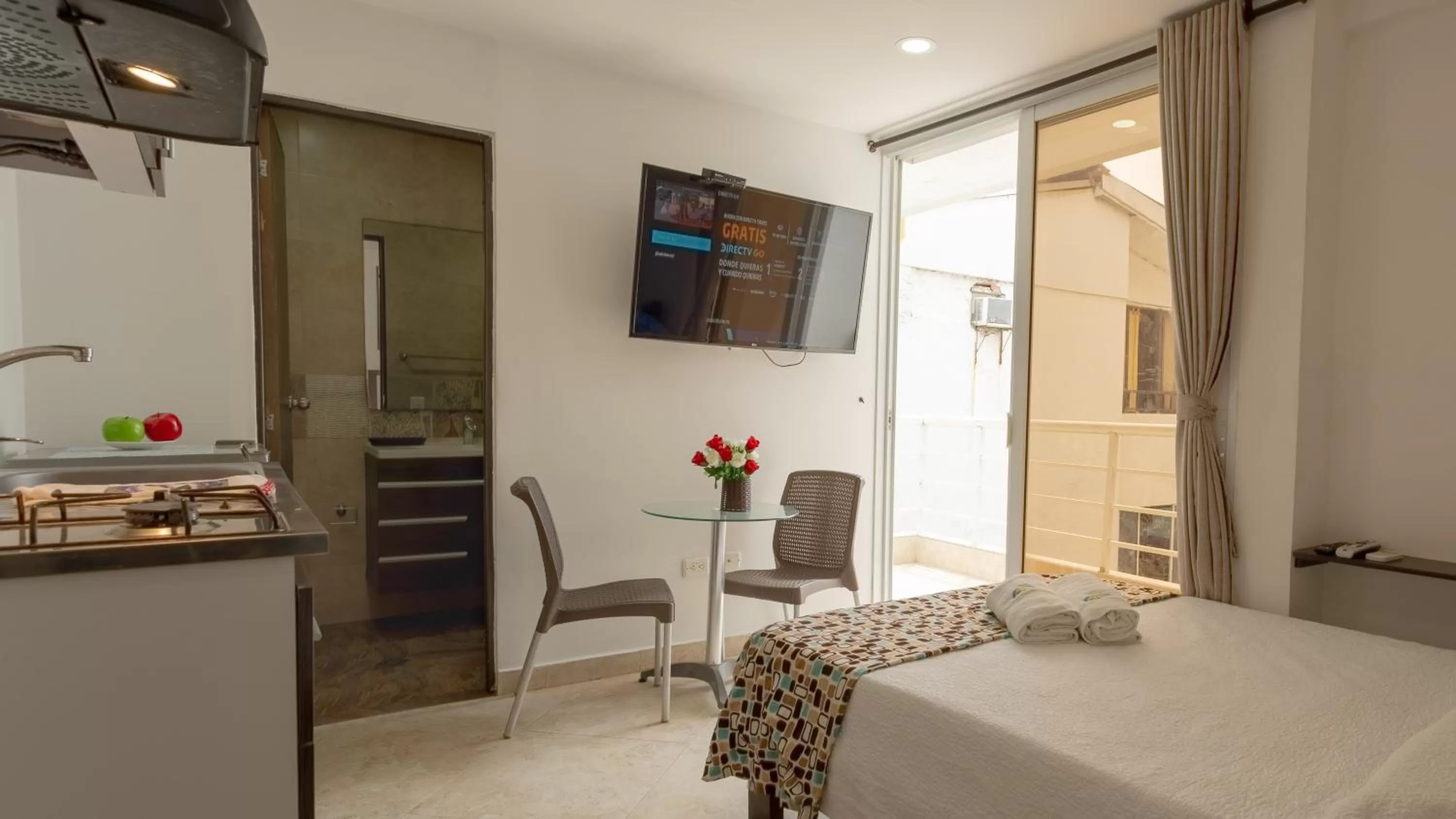 Photo of the whole room, Bed in Hollywood Beach Suite