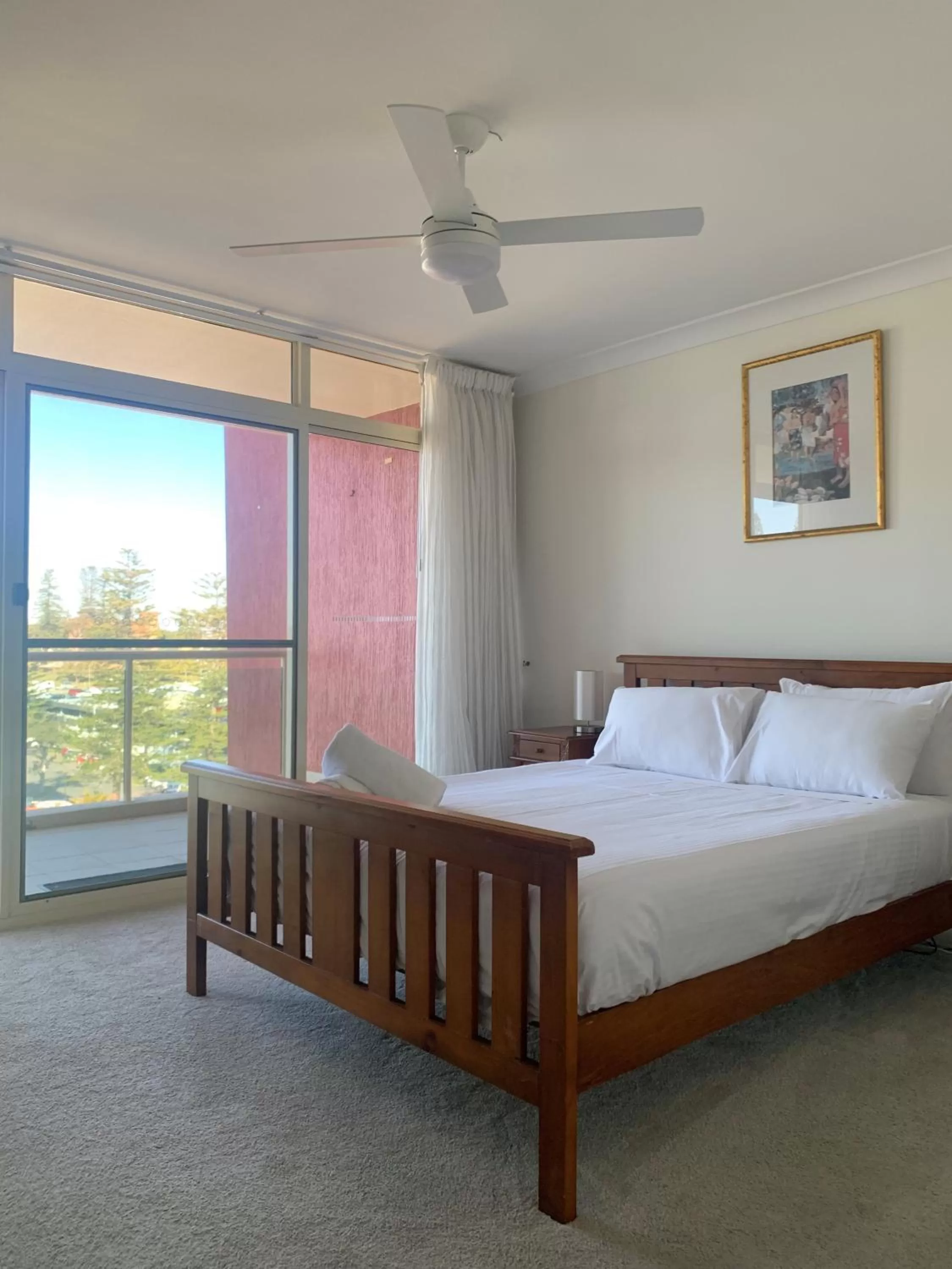 Bed in Northpoint Apartments