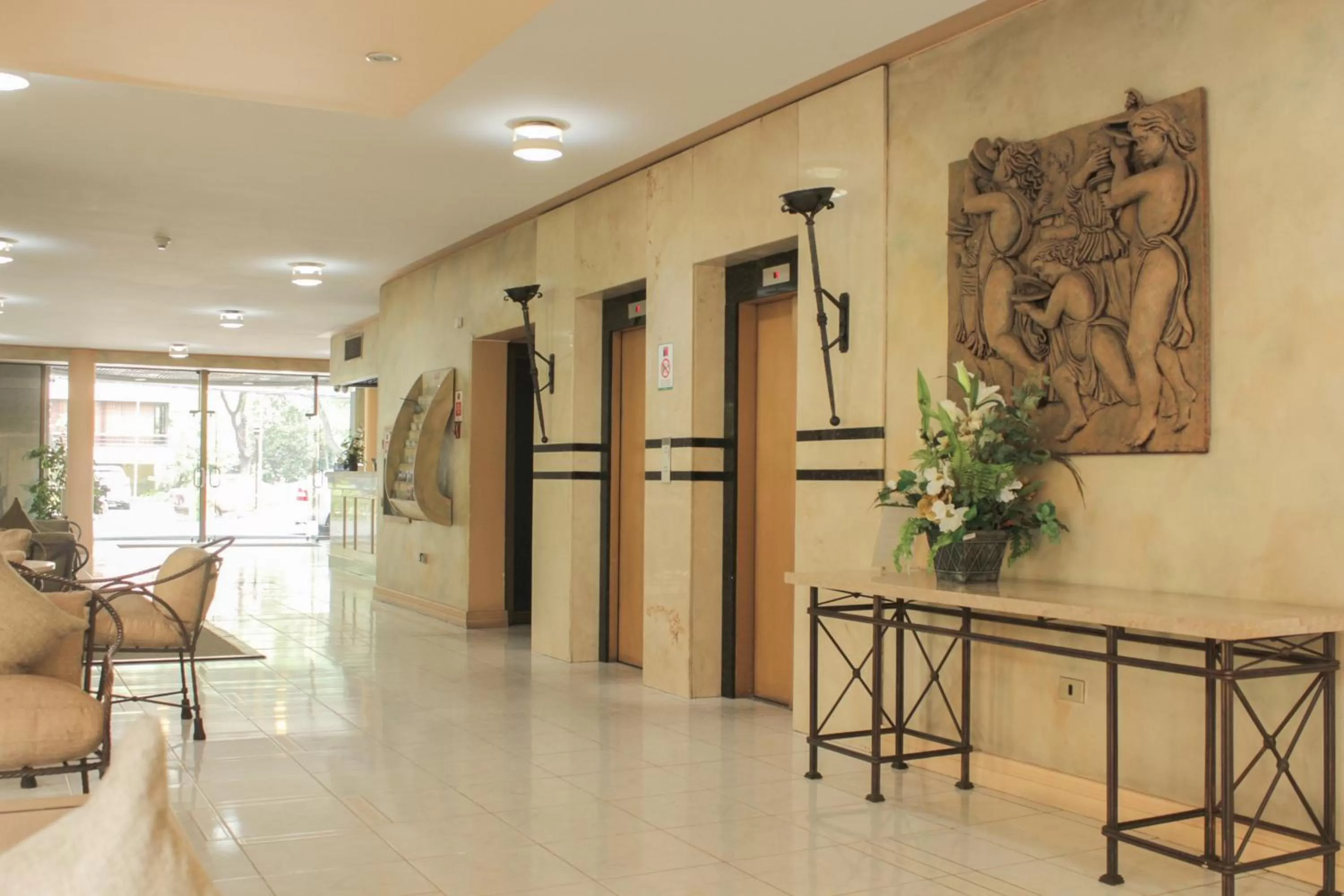 Lobby or reception in Hotel Leonardo da Vinci
