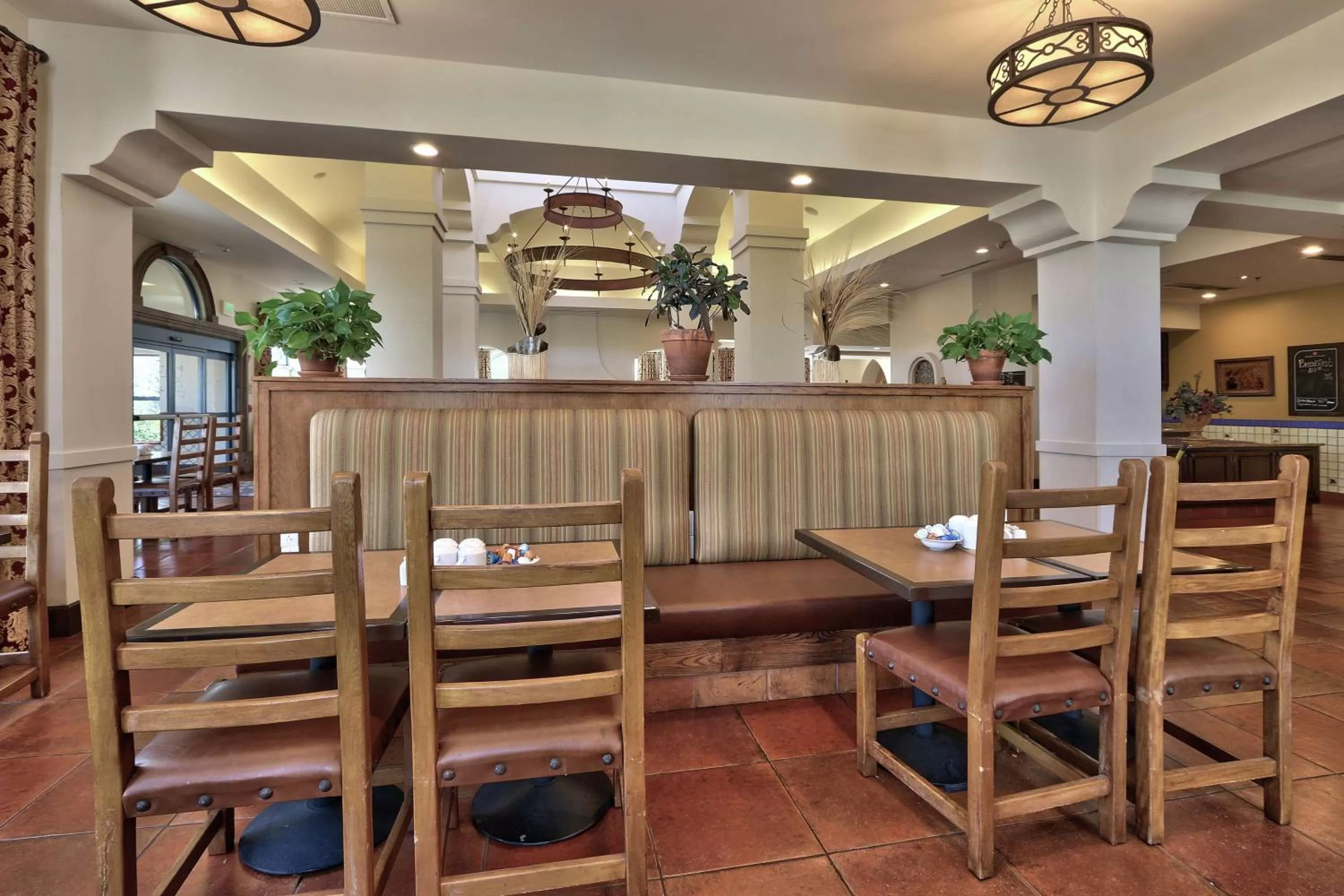 Restaurant/places to eat in Hilton Garden Inn Las Cruces