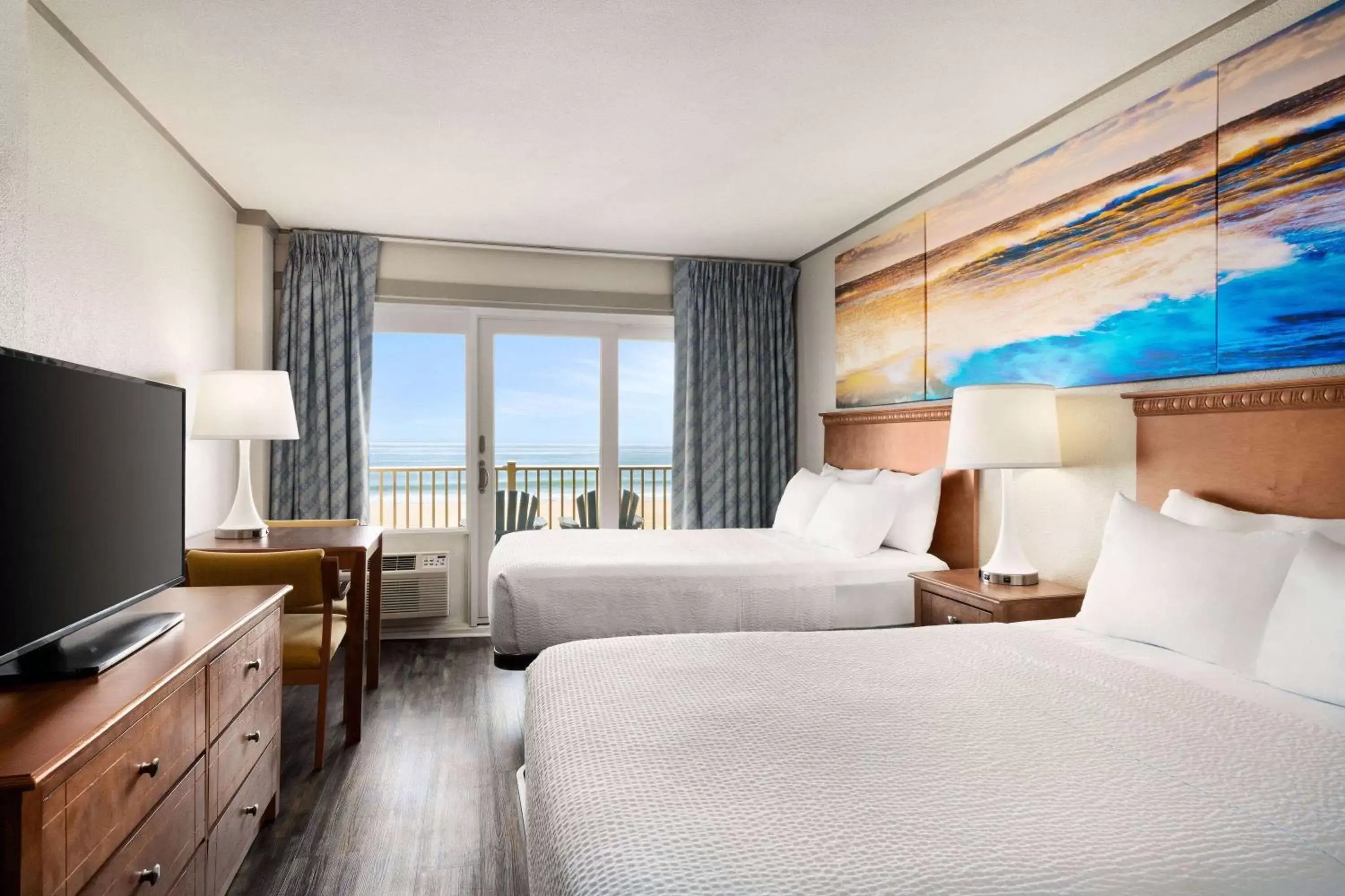 Oceanfront room with two double beds, nonsmoking in Days Inn by Wyndham Ocean City Oceanfront Oceanfront room with two double beds, nonsmoking in Days Inn by Wyndham Ocean City Oceanfront