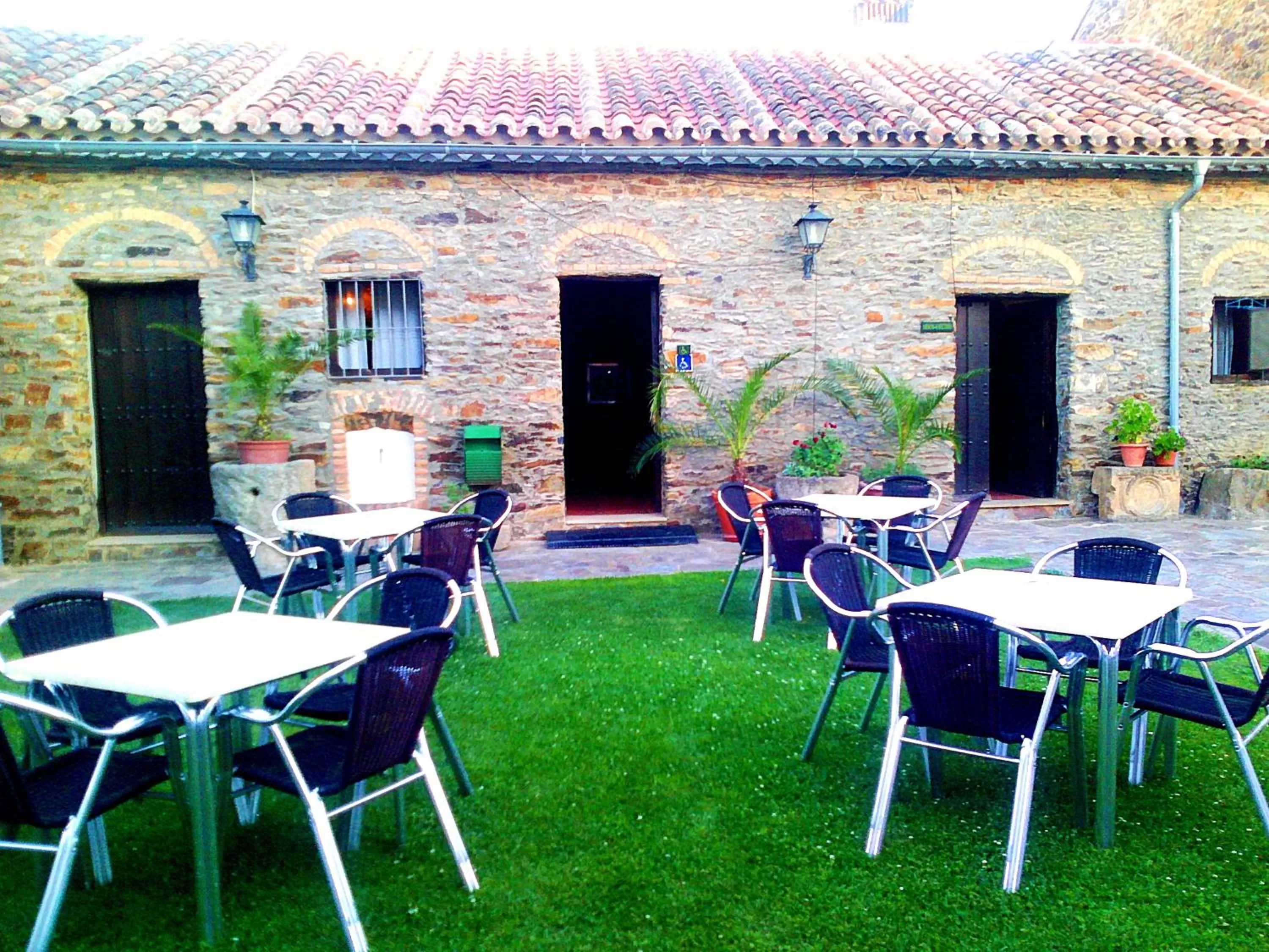 Patio in Hospedium Hotel Rural Soterraña