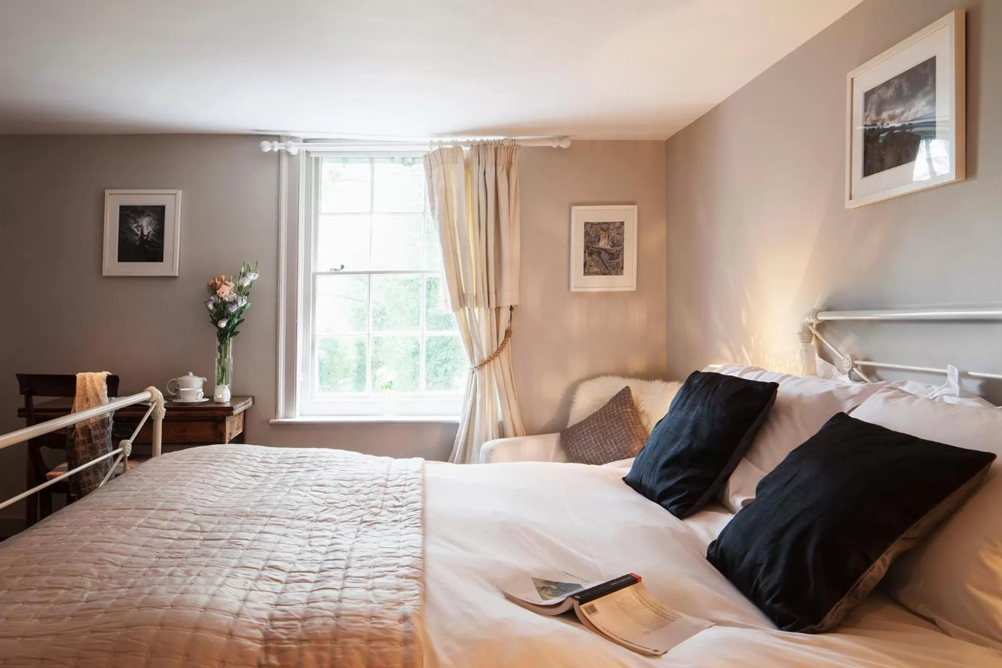 Bedroom, Bed in The Ram Inn