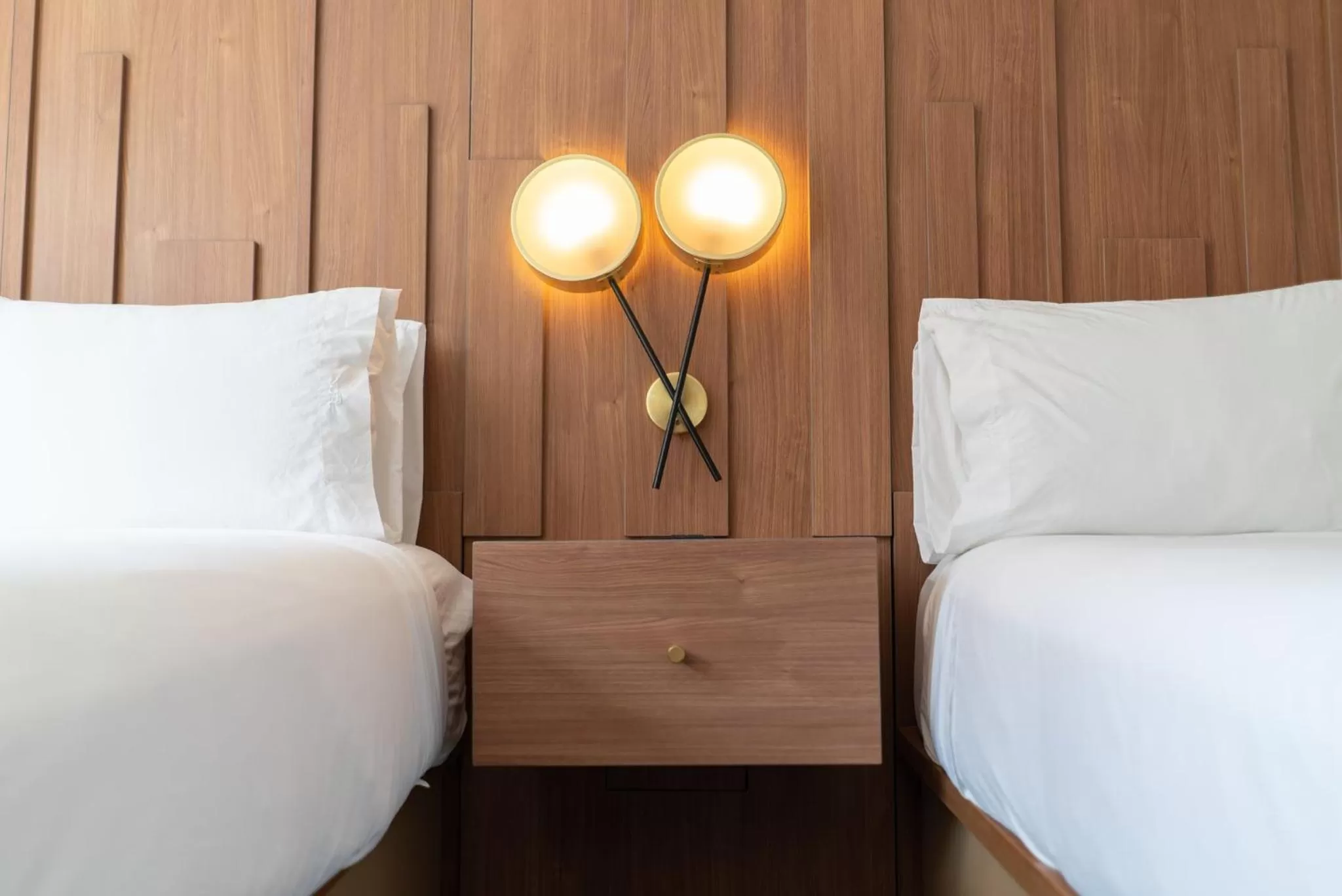 Photo of the whole room, Bed in Hotel Indigo Detroit Downtown by IHG