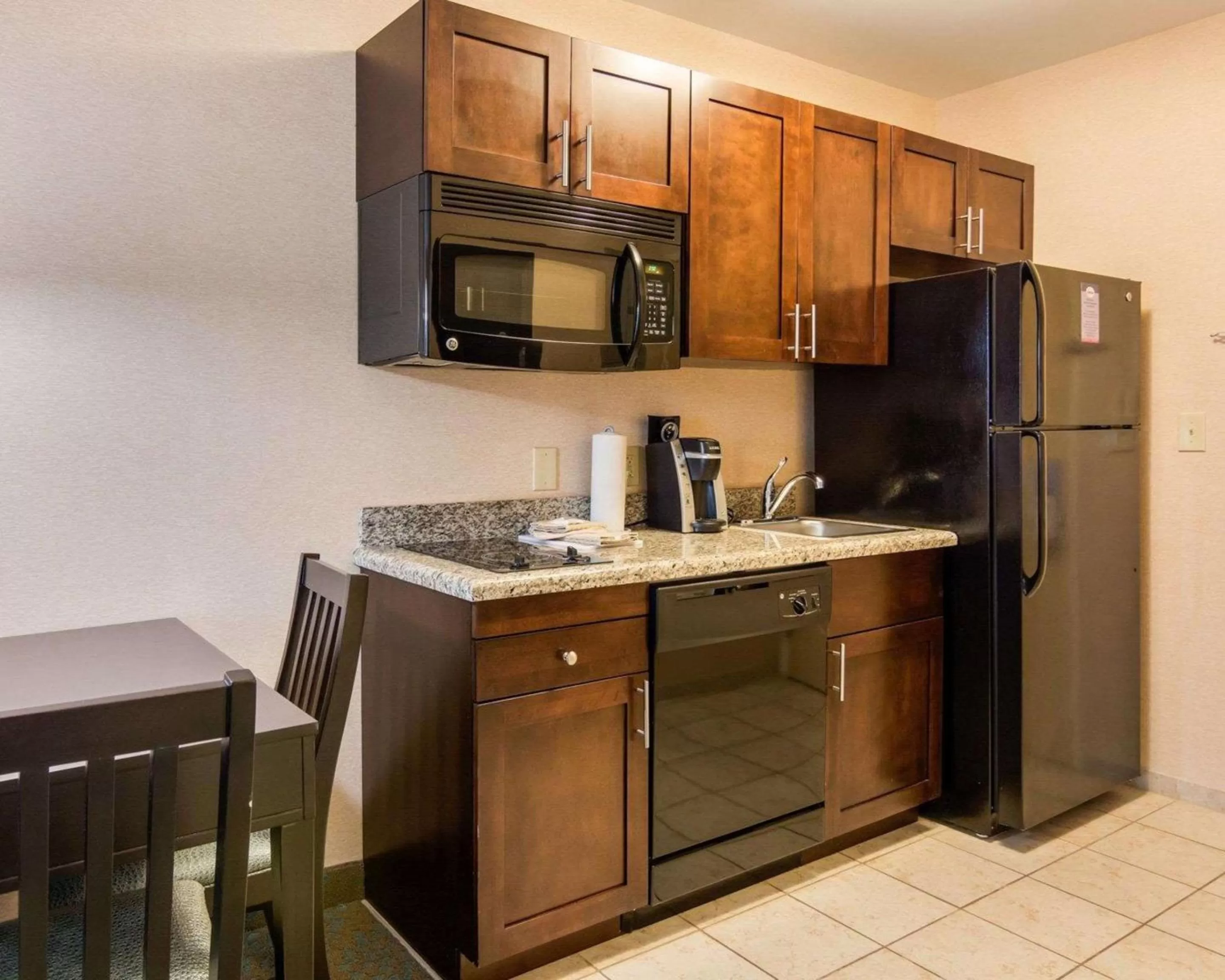 Photo of the whole room in Suburban Studios Quantico