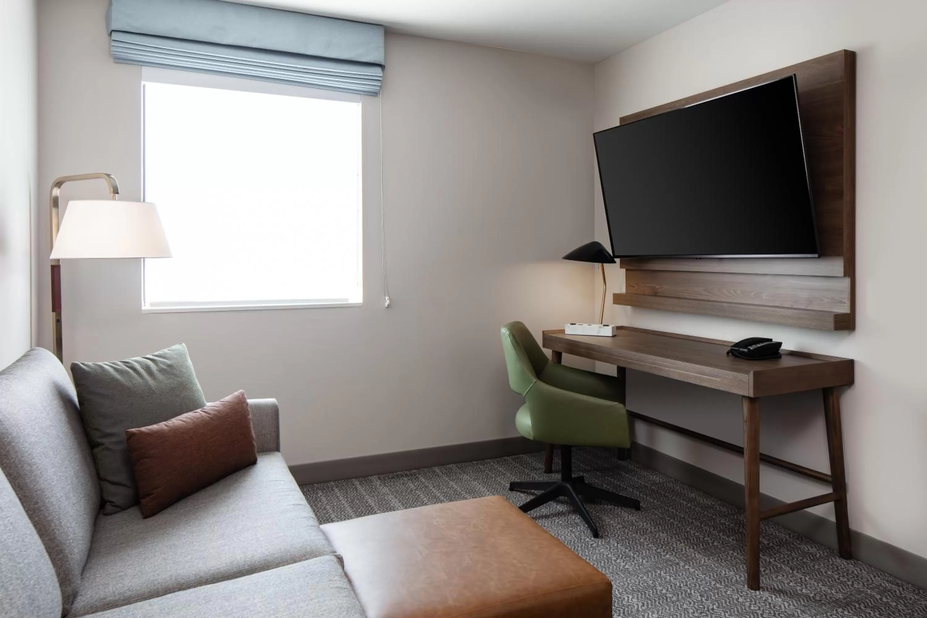 TV and multimedia in Staybridge Suites - Iowa City - Coralville by IHG