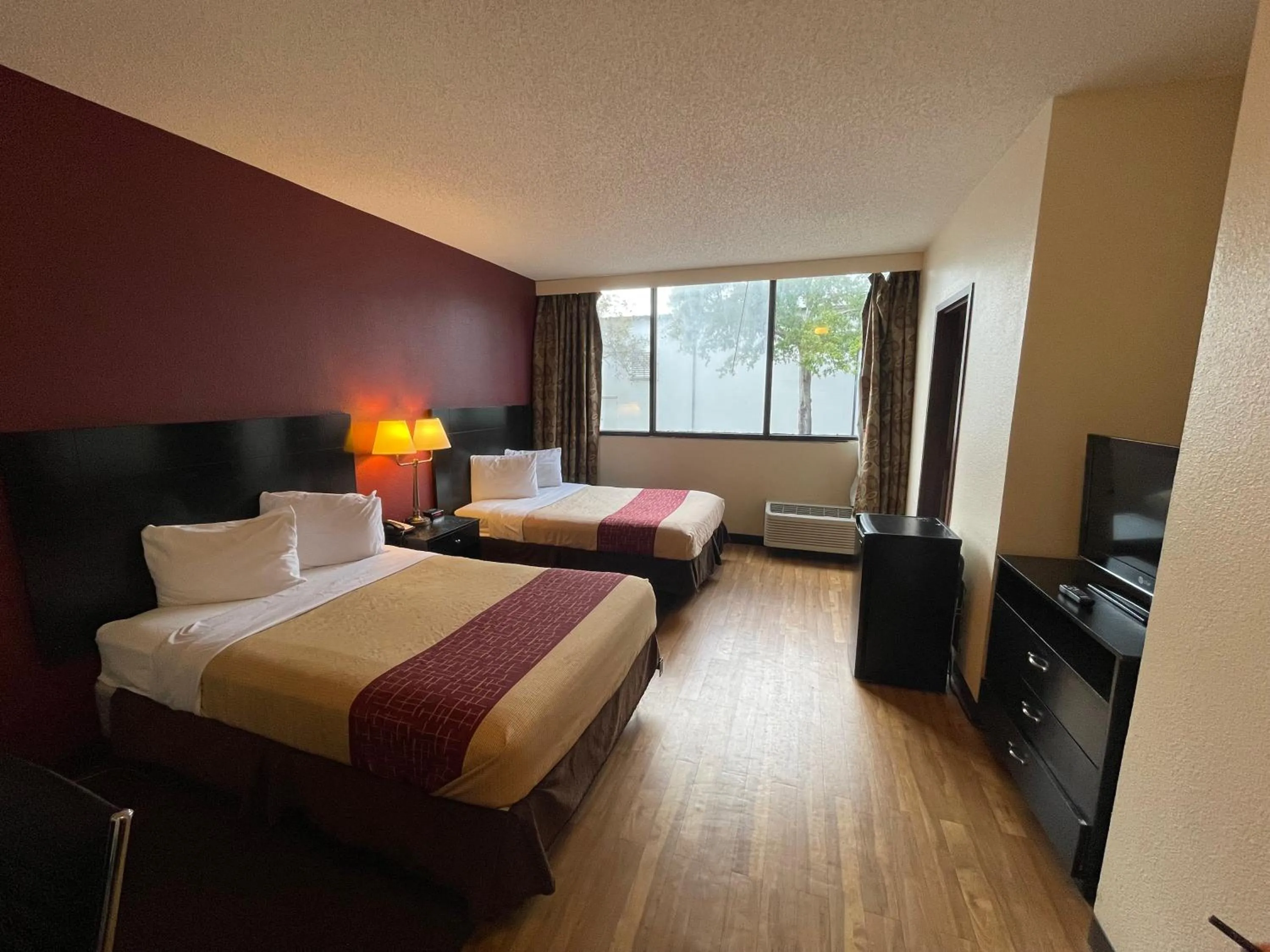 Deluxe Double Room with Two Double Beds - Non-Smoking in Tropical Palms Hotel