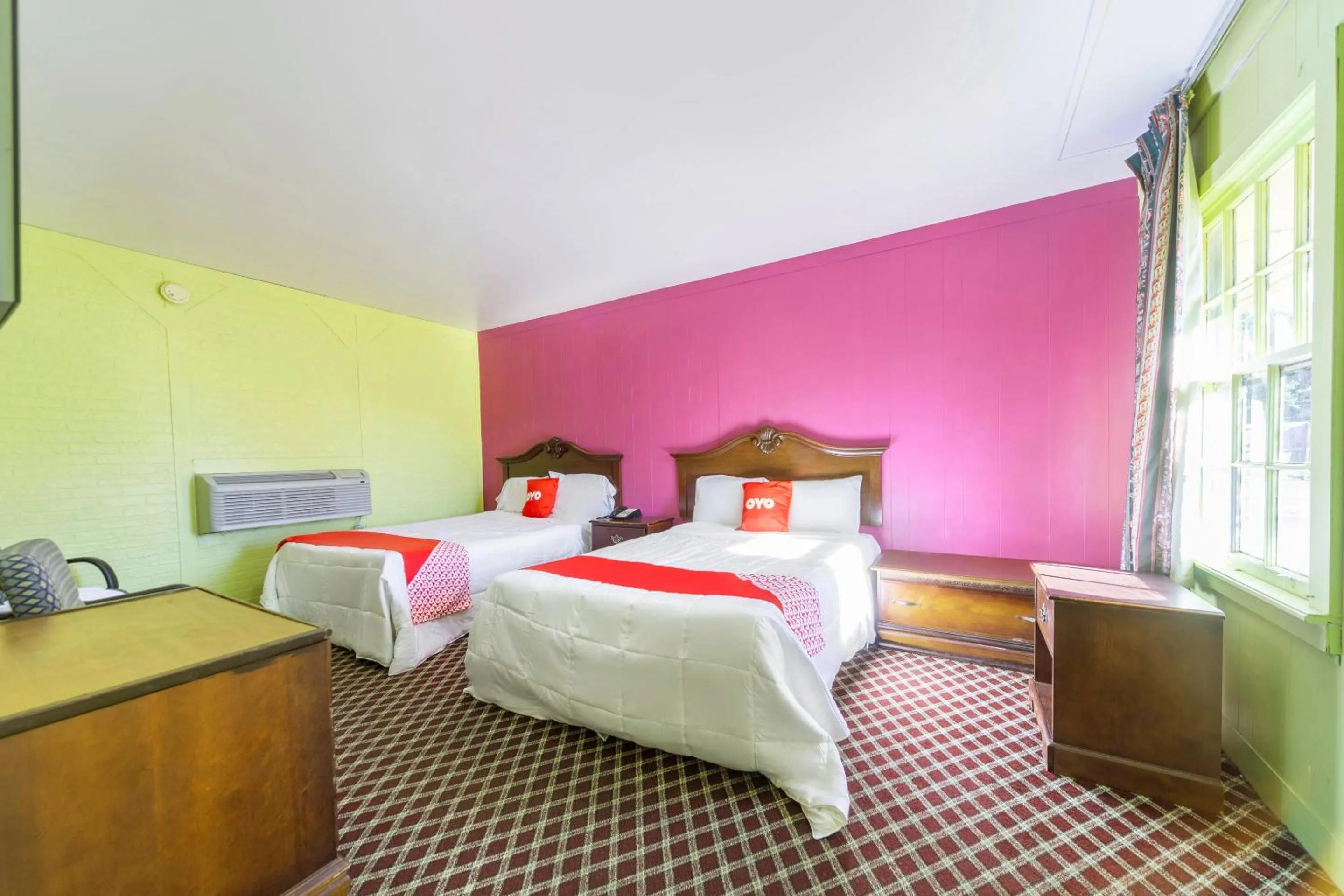 Bedroom, Bed in OYO Hotel Brookhaven MS Hwy 51 North