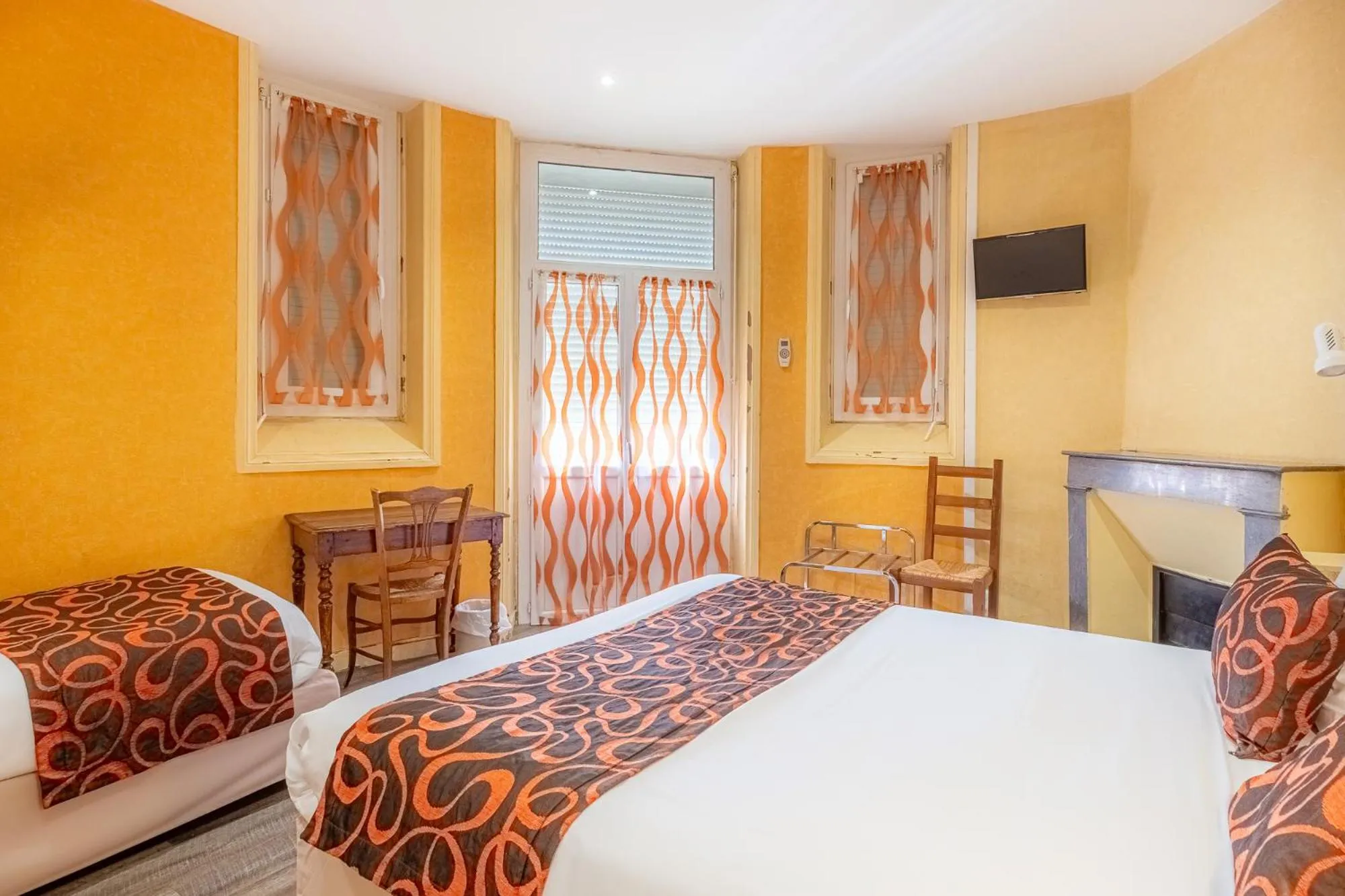 Bed in The Originals City, Hôtel Régina, Périgueux