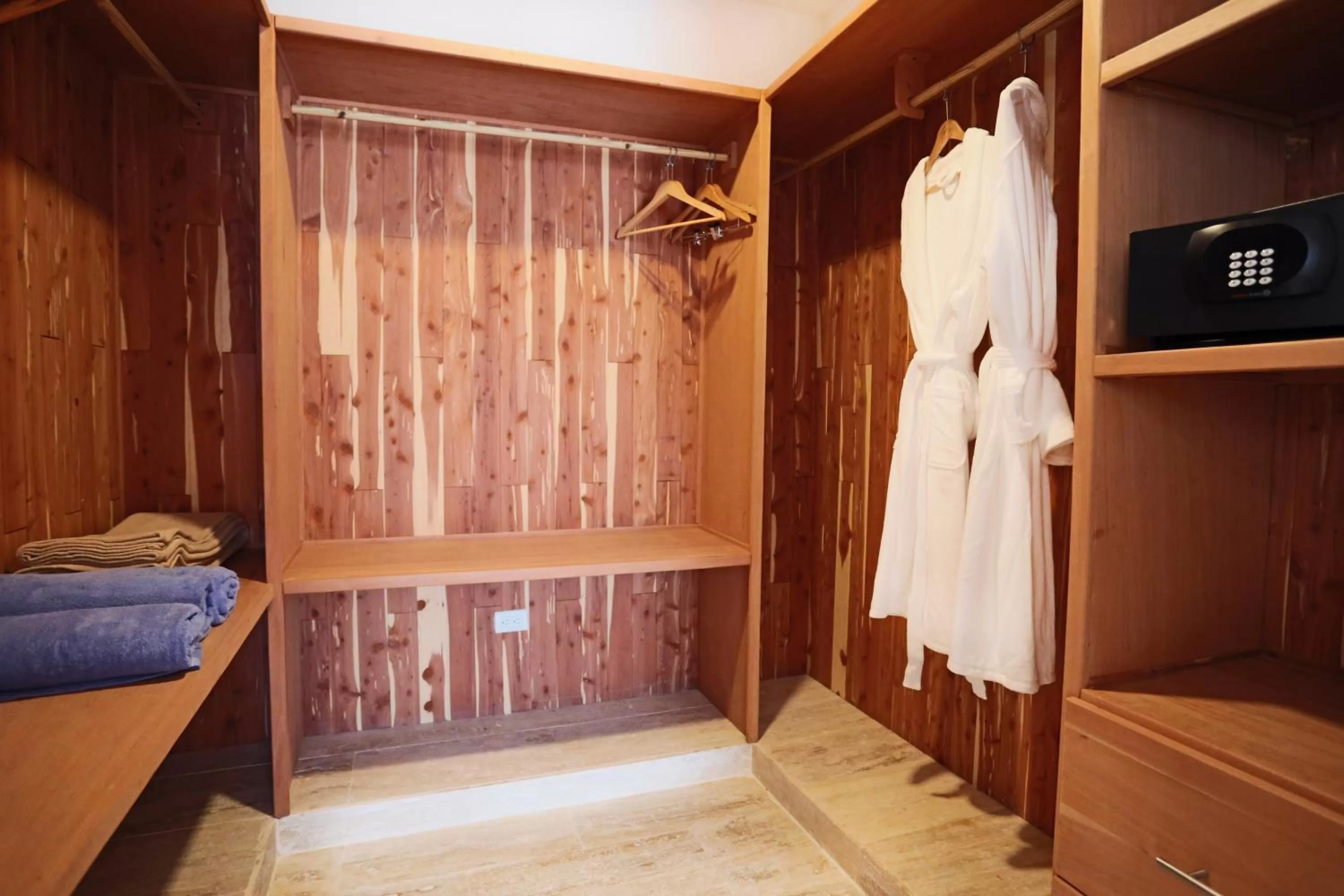 wardrobe in Ocean Village Deluxe Resort & Spa