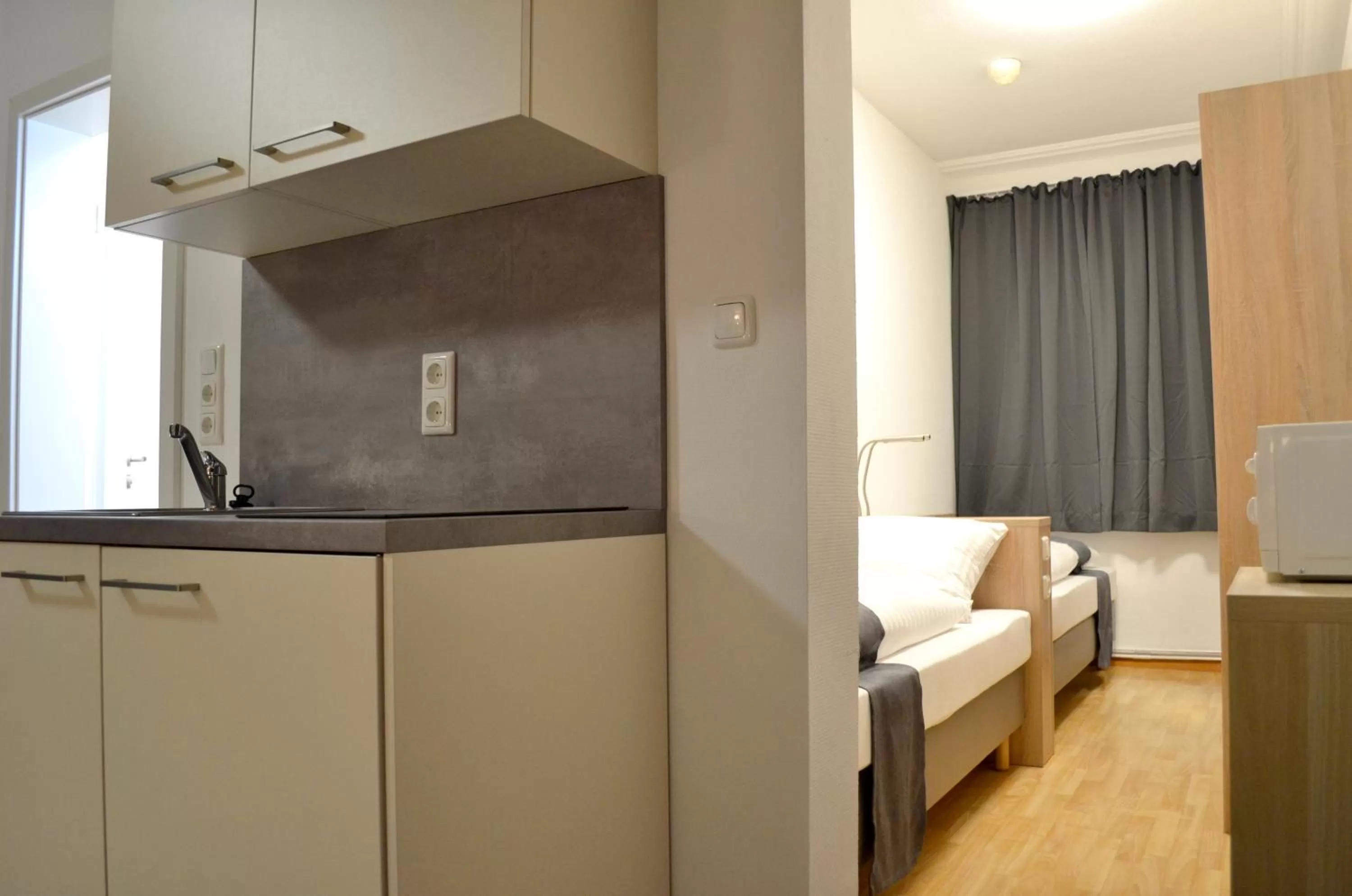 Kitchen or kitchenette, Kitchen/Kitchenette in Hana Aparthotel