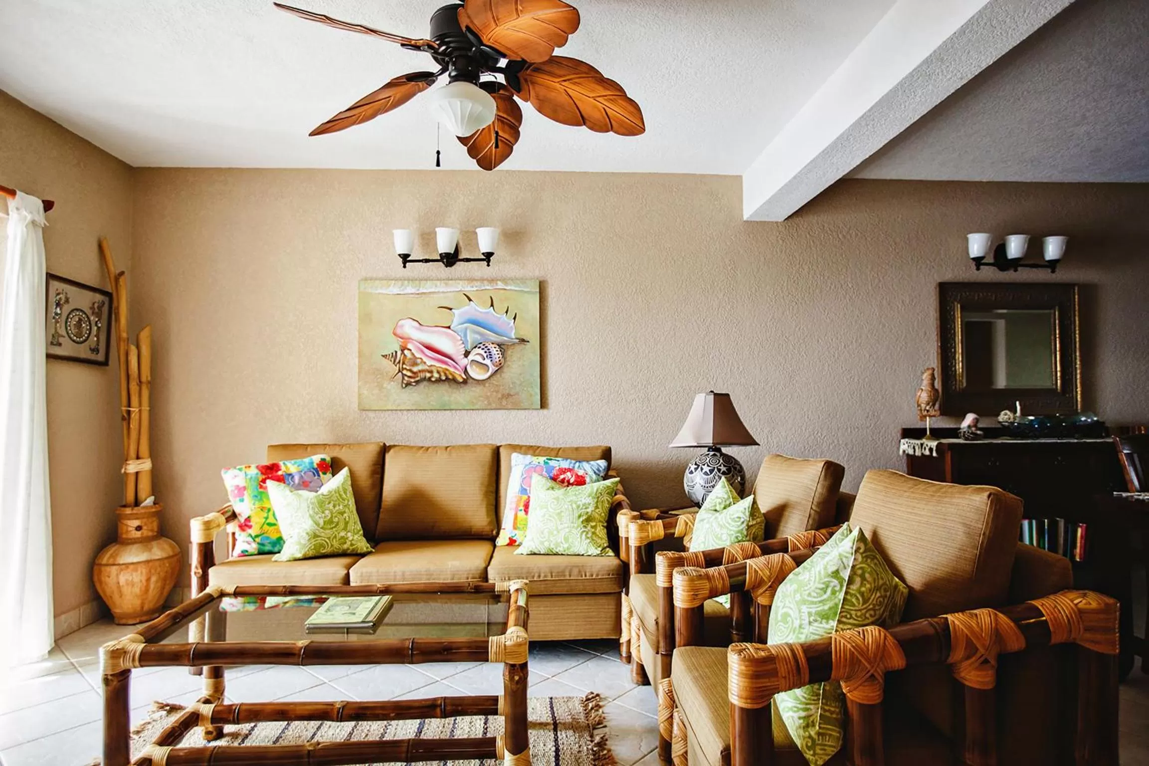 Living room, Seating Area in Pelican Reef Villas Resort