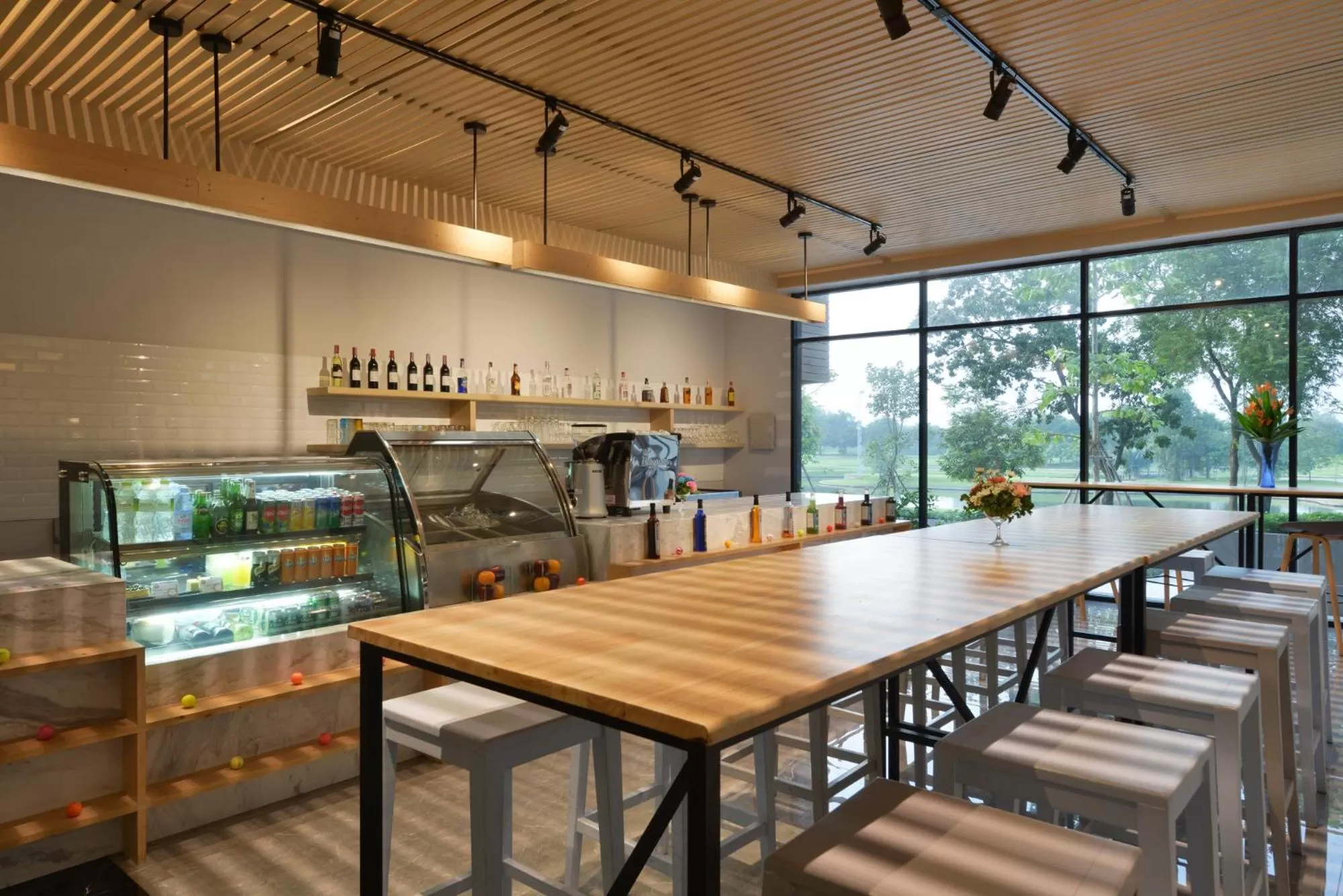 Restaurant/places to eat in Tinidee Hotel Bangkok Golf Club